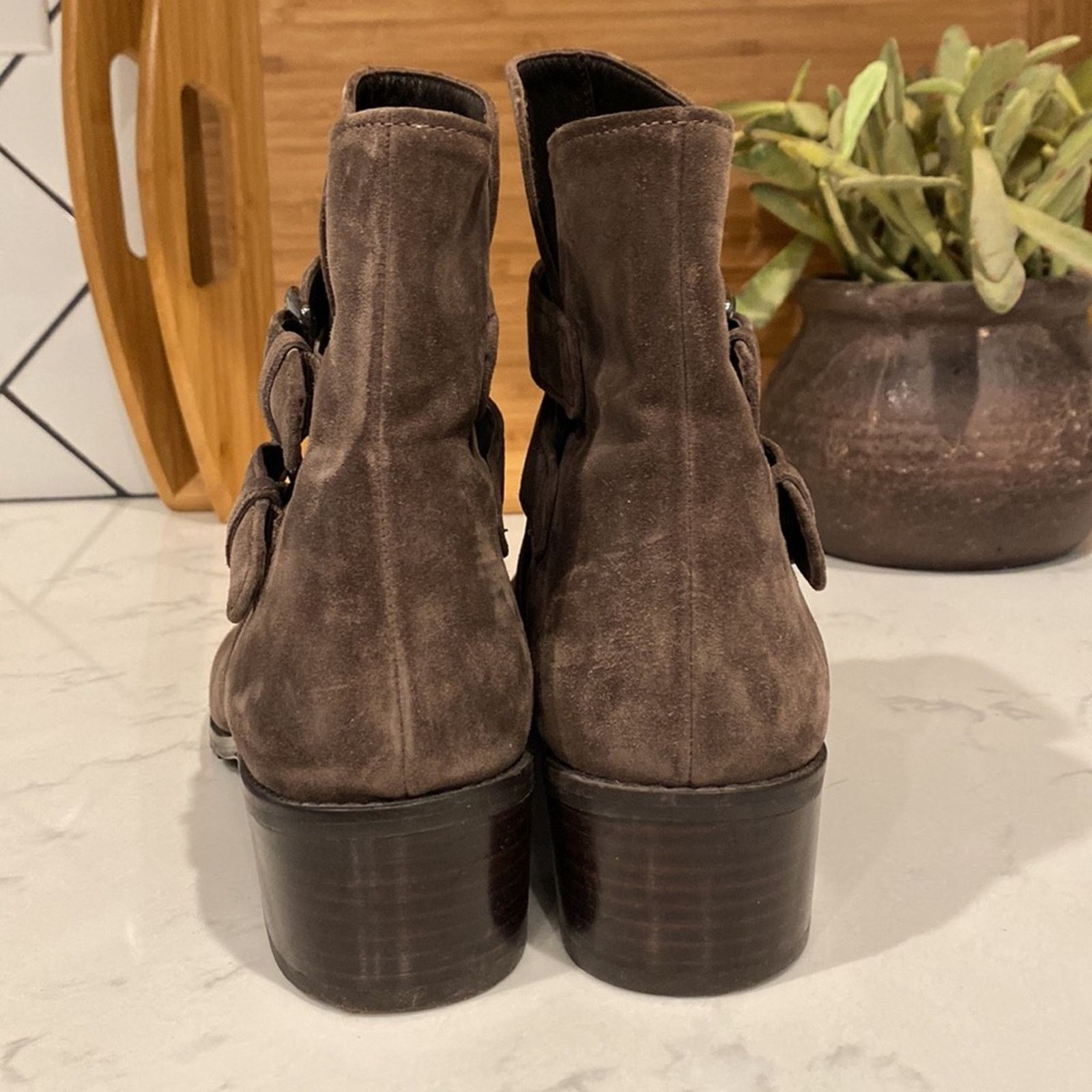 Stuart Weitzman STUART WEITZMAN 'Strapduo' Short Boot SUEDE booties sz 9 Size US 9 / IT 39 - 5 Thumbnail