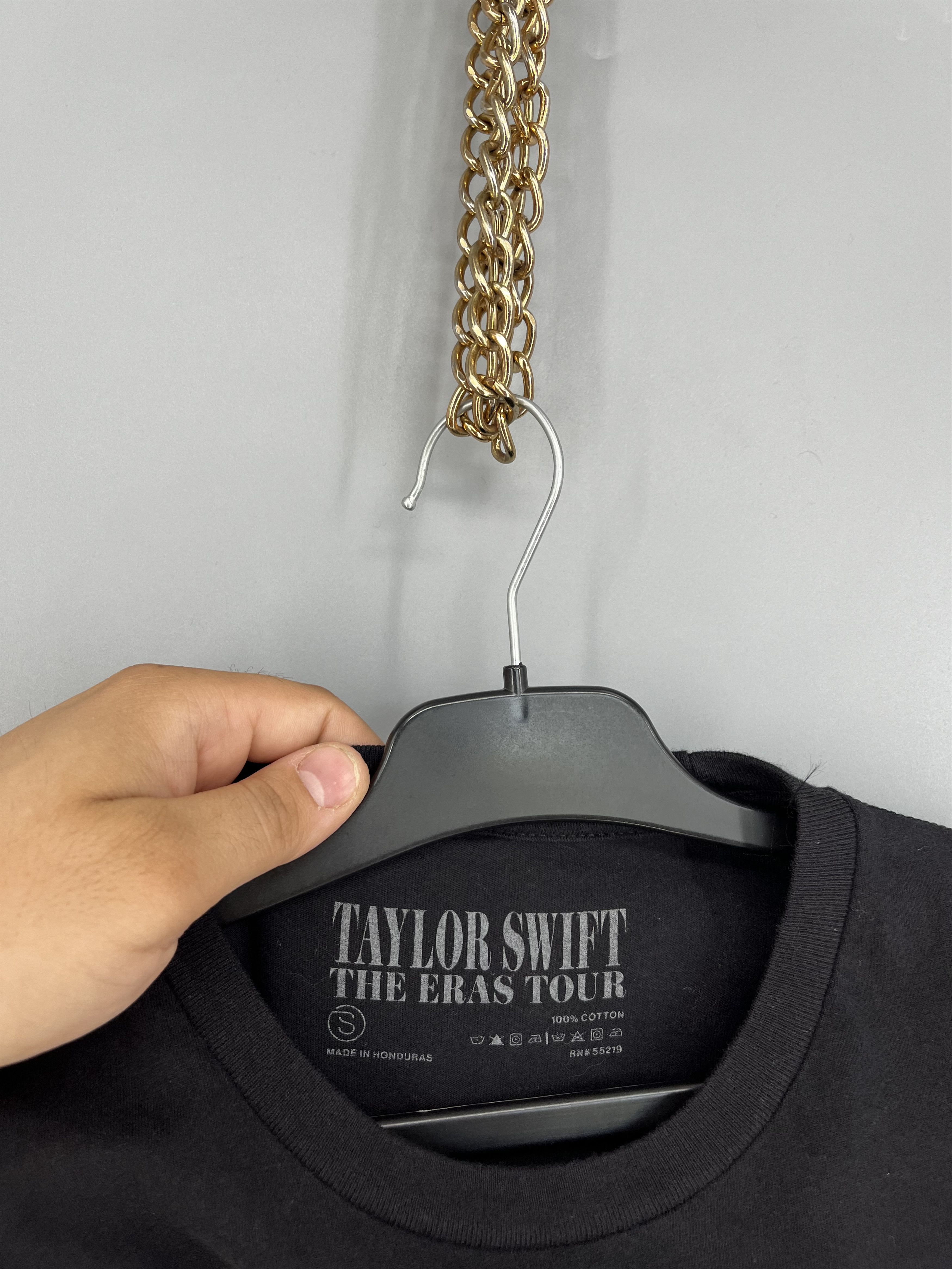 Band Tees Taylor Swift Reputation Stadium Tour T-Shirt Size S Size US S / EU 44-46 / 1 - 8 Thumbnail