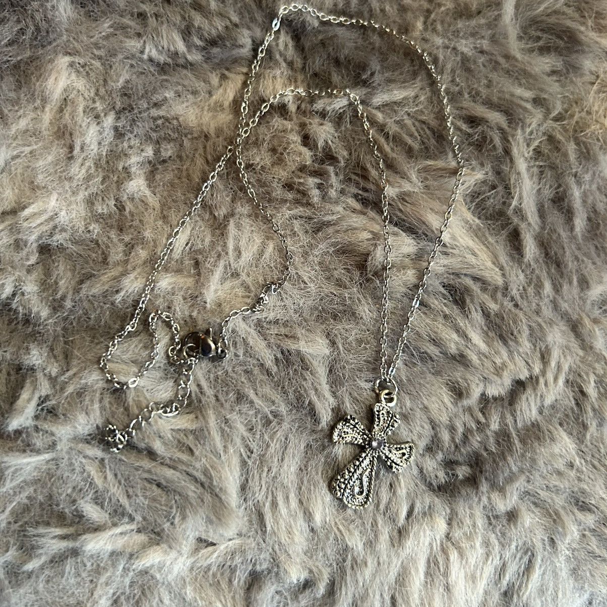 Handmade Handcrafted vintage heavy silver crystal cross necklace Size ONE SIZE - 8 Thumbnail