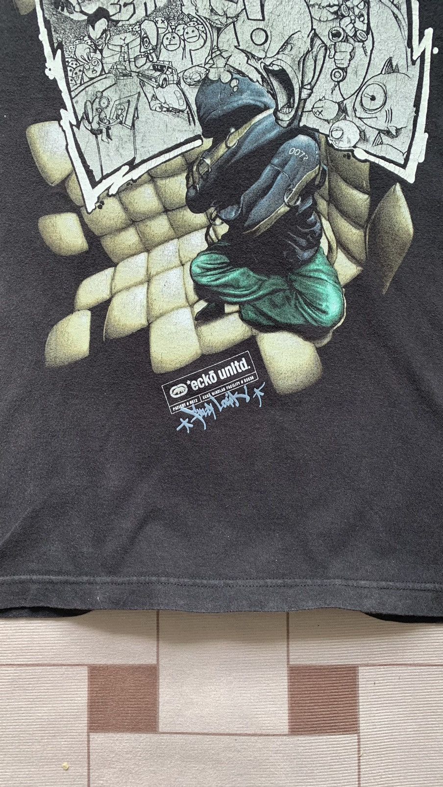 Ecko Unltd. × Vintage Vintage Y2K Ecko Unltd Fuzzy Logik Graphic Tshirt Size US L / EU 52-54 / 3 - 4 Thumbnail