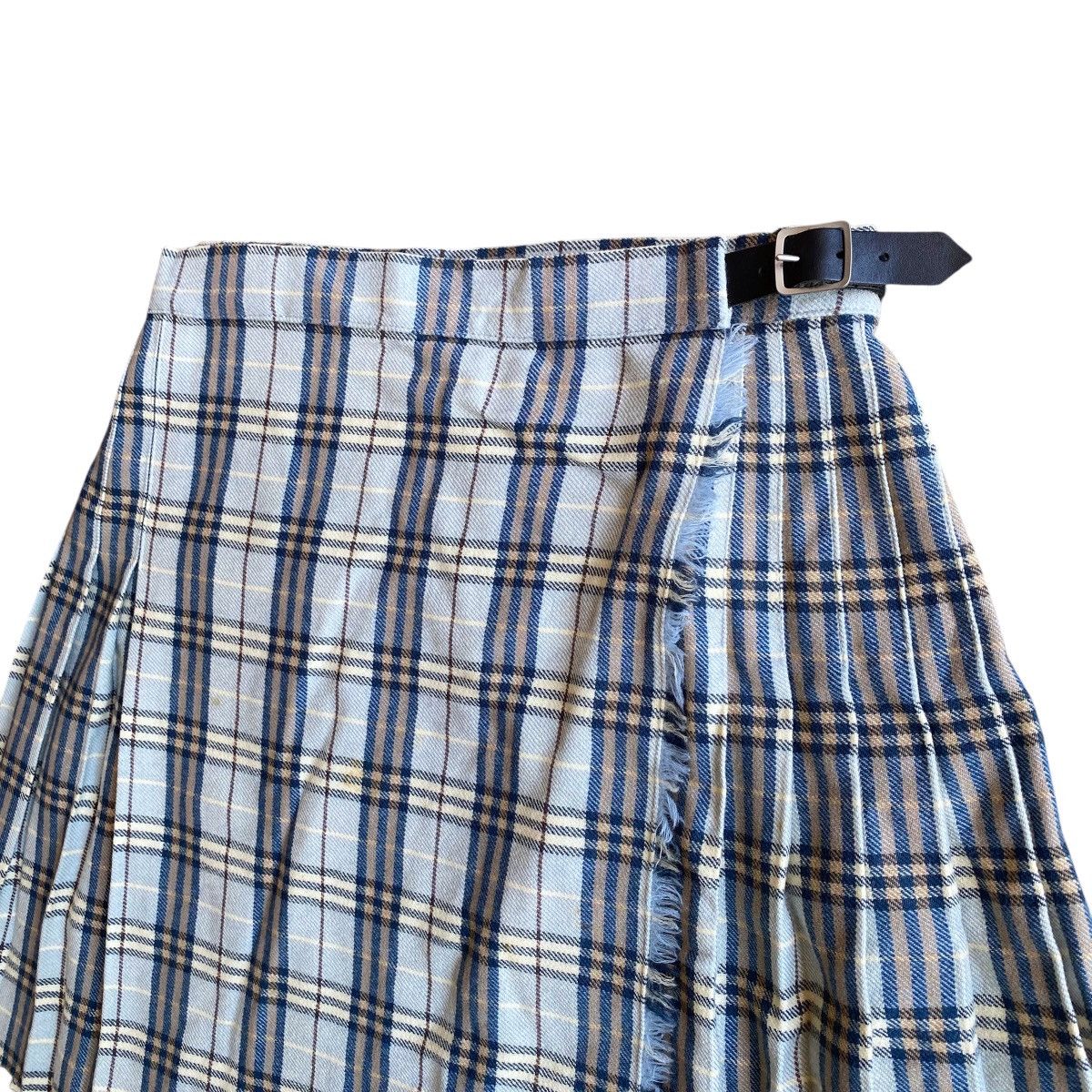 Burberry 💥BURBERRY NOVA CHECK PLEATED SKIRT BABY BLUE Size 27" / US 4 / IT 40 - 4 Thumbnail