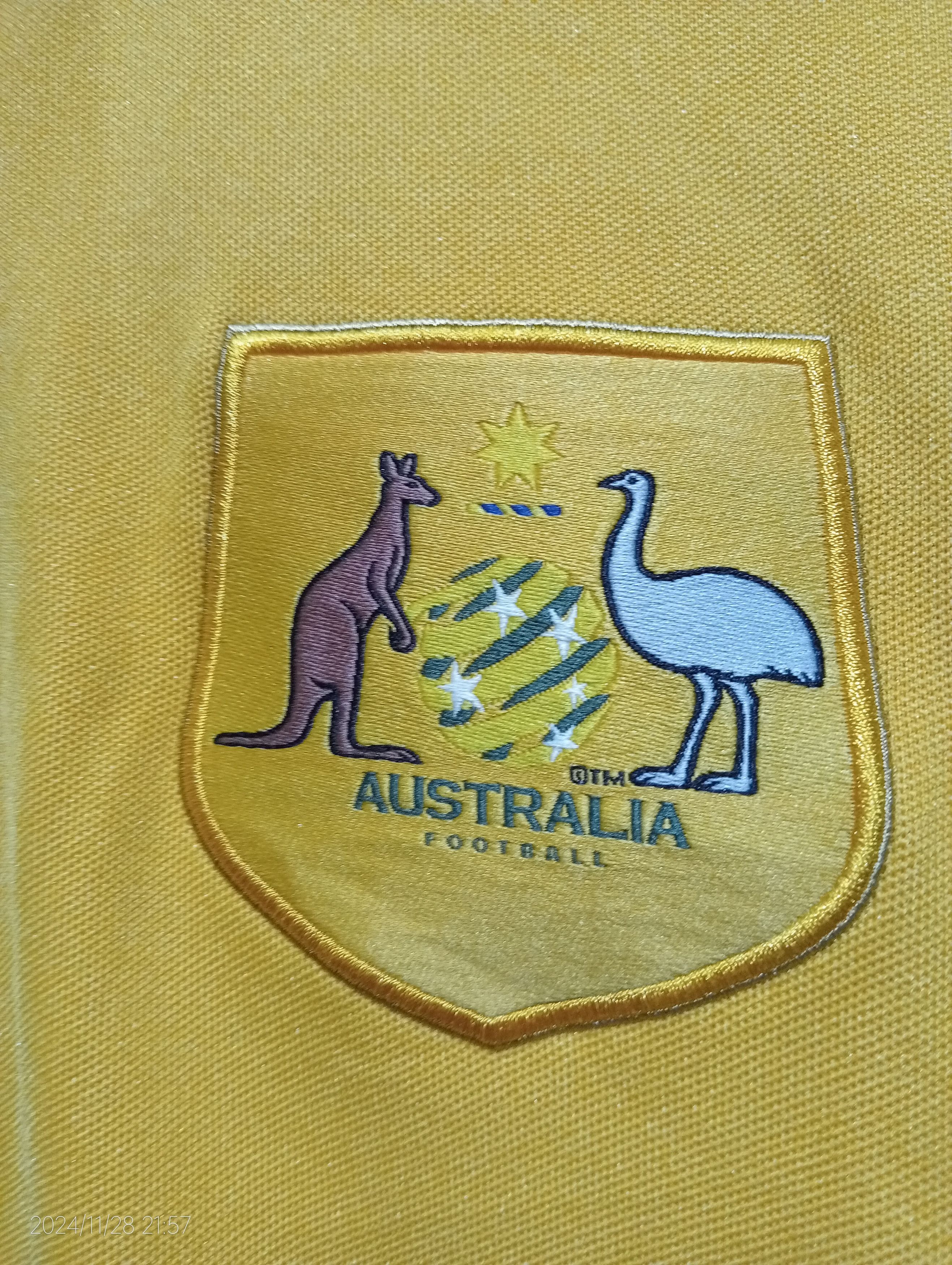 Nike Vintage Nike Australia Anthem Football Jacket Very Rare Size US XL / EU 56 / 4 - 14 Thumbnail