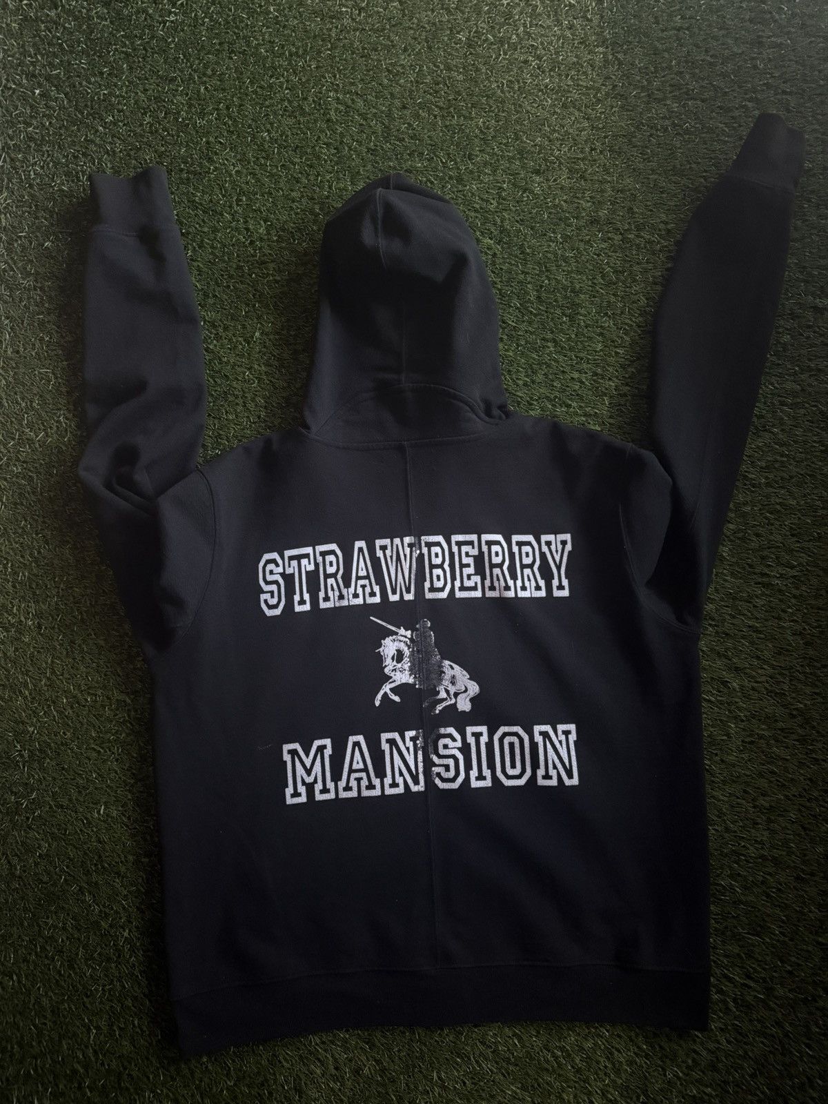 Unwanted Unwanted Strawberry Mansion Zip up Hoodie Size US XL / EU 56 / 4 - 4 Thumbnail