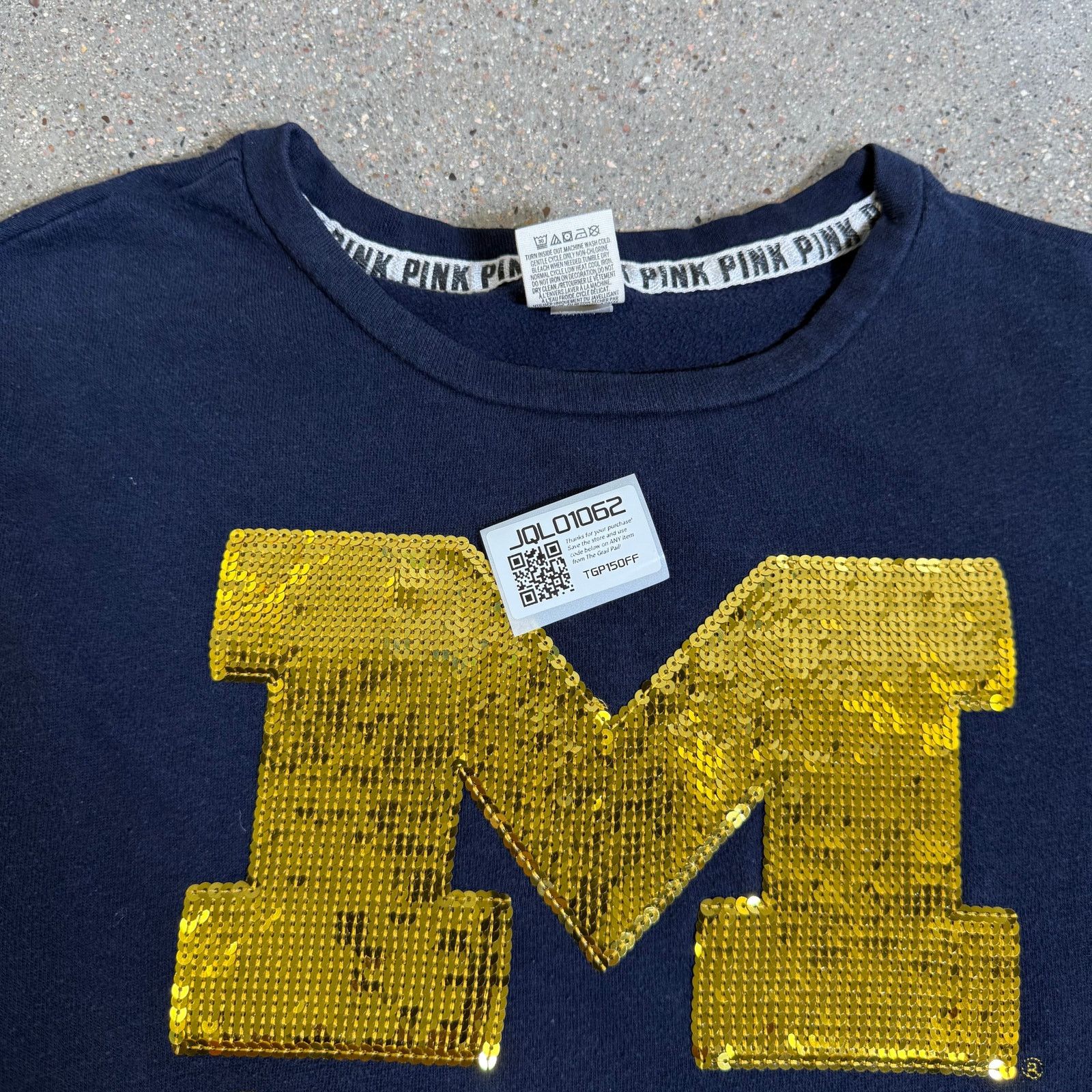 Pink VS PINK Womens XS Michigan Sequin Sweatshirt NWOT Size XS / US 0-2 / IT 36-38 - 12 Thumbnail