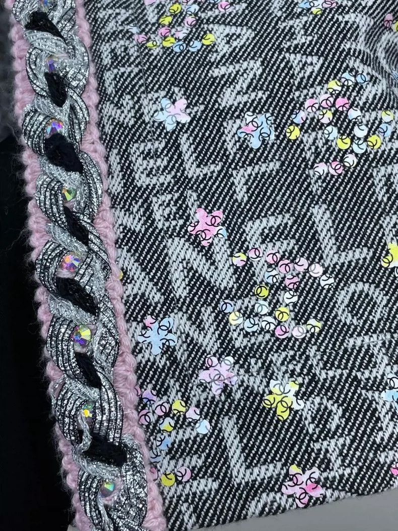 Chanel Chanel 24-letter flower sequin denim vest 2504-Nextarrow Size XXS / US 00 / IT 34 - 9 Thumbnail