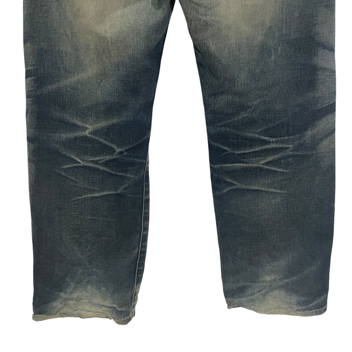 Levi's Vintage Levis Distressed Denim Jeans Size US 35 - 7 Thumbnail