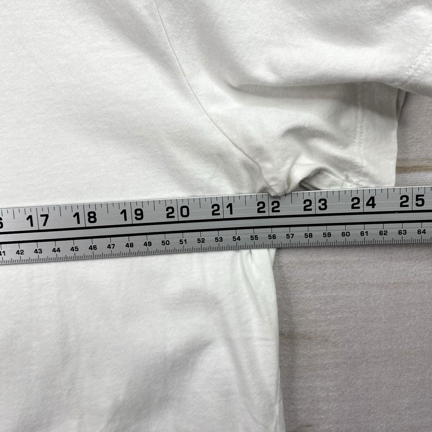 Nike Nike The Nike Tee Mens M White Loose Fit Center Swoosh Short Sleeve Cotton Gym Shirt Size US 31 - 3 Thumbnail