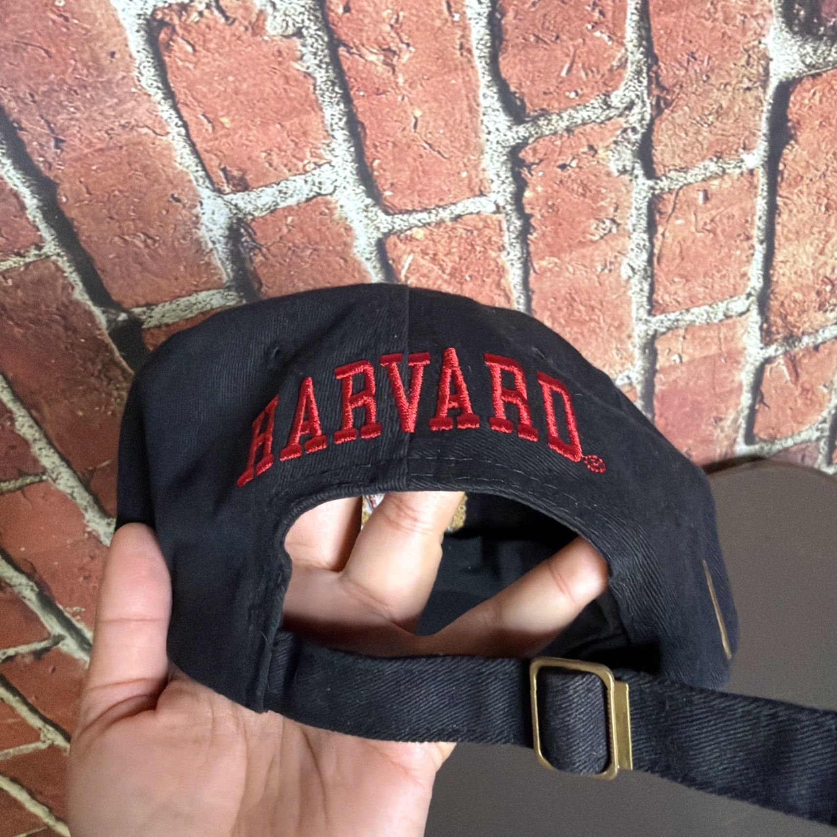 Vintage VINTAGE Harvard Veritas Crest Snapback Hat Cap Adjustable Black Embroidered Unisex Adults One Size Baseball Cap Cotton Canvas College Retro School Size ONE SIZE - 2 Thumbnail