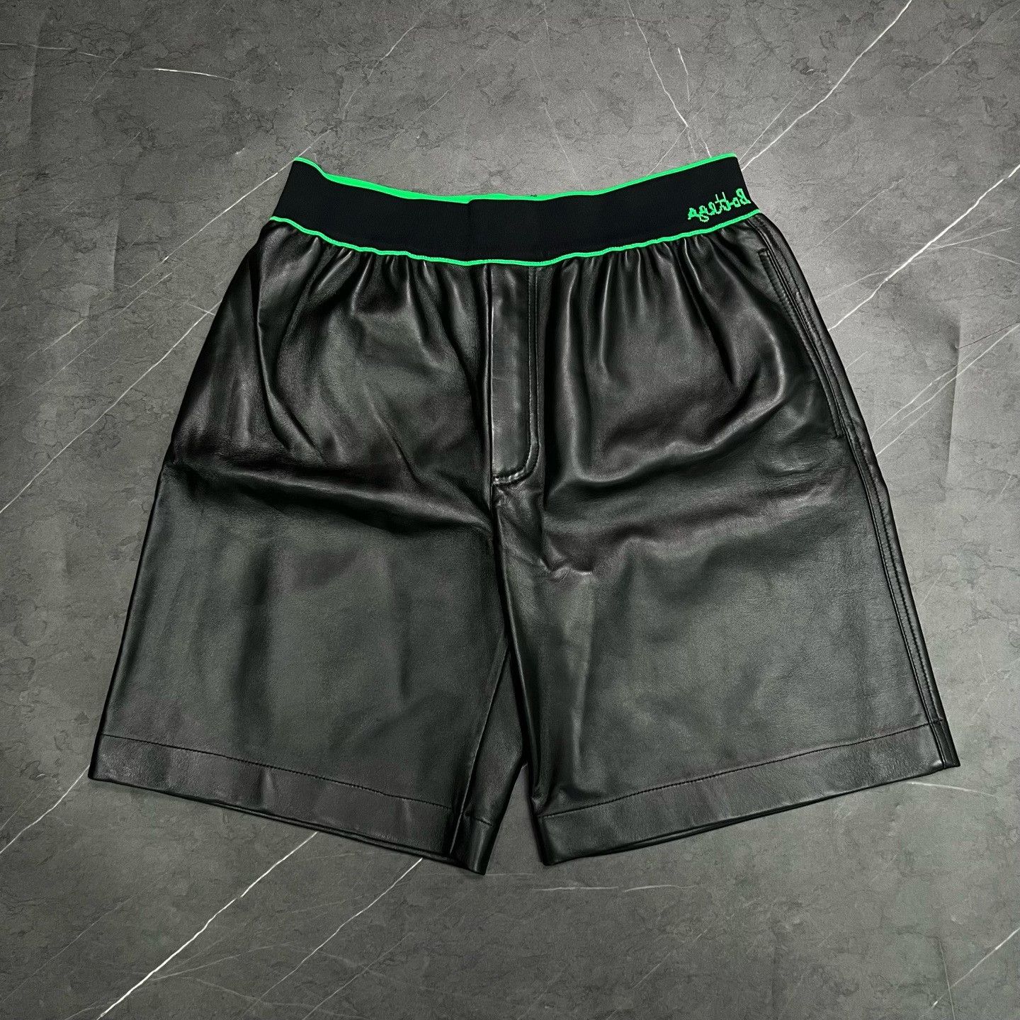 Bottega Veneta Bottega Veneta Leather Carpenter shorts (read
