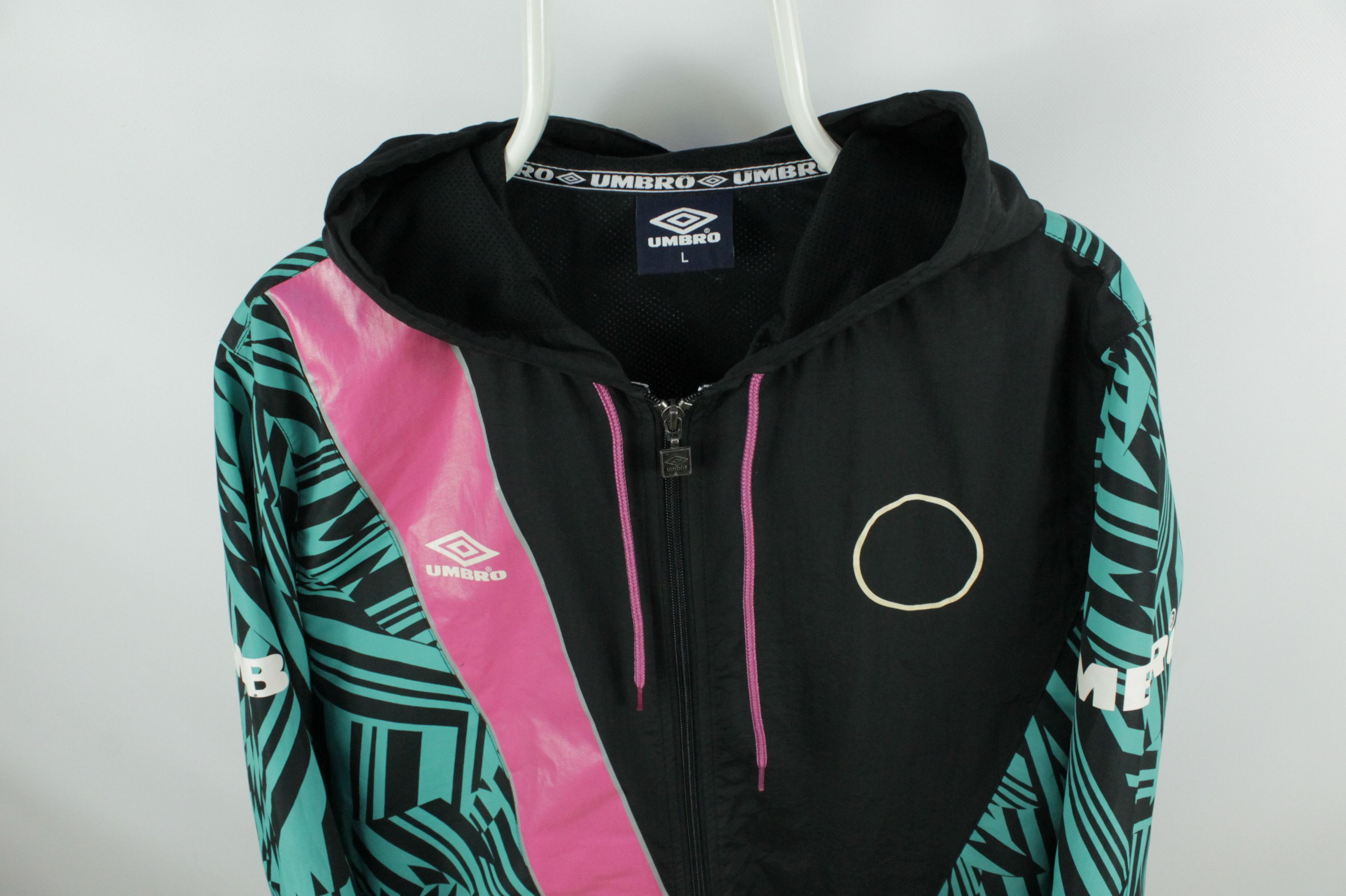 Umbro Umbro Aztec Windbreaker Jacket Men's Size US L / EU 52-54 / 3 - 4 Thumbnail