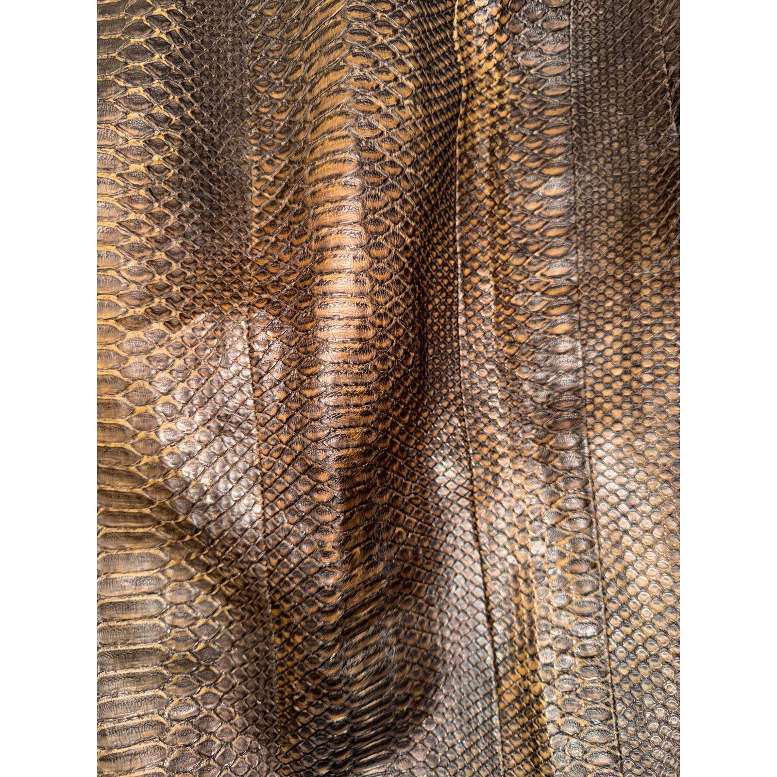 Dolce & Gabbana Dolce & Gabbana Python Midi-Skirt Size 26" / US 2 / IT 38 - 5 Thumbnail