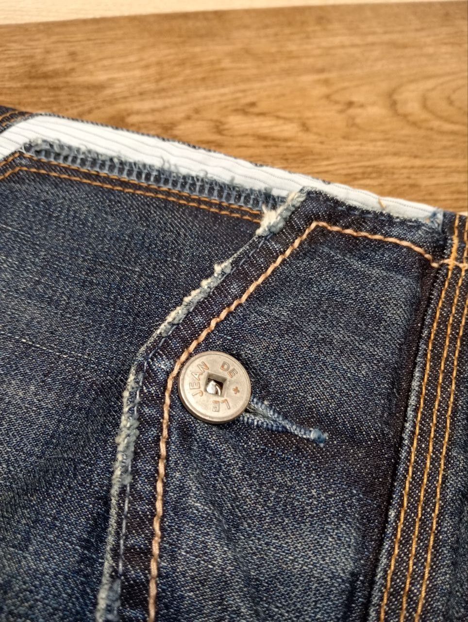 Marithe + Francois Girbaud MARITHE FRANCOIS GIRBAUD JEANS MULTI-BUTTON BLUE DENIM Size US 31 - 14 Thumbnail