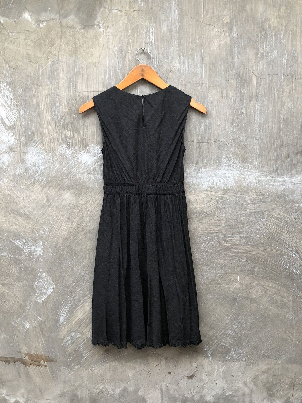Louis Vuitton Louis Vuitton Paris Women Black Midi Dress Size S / US 4 / IT 40 - 13 Thumbnail