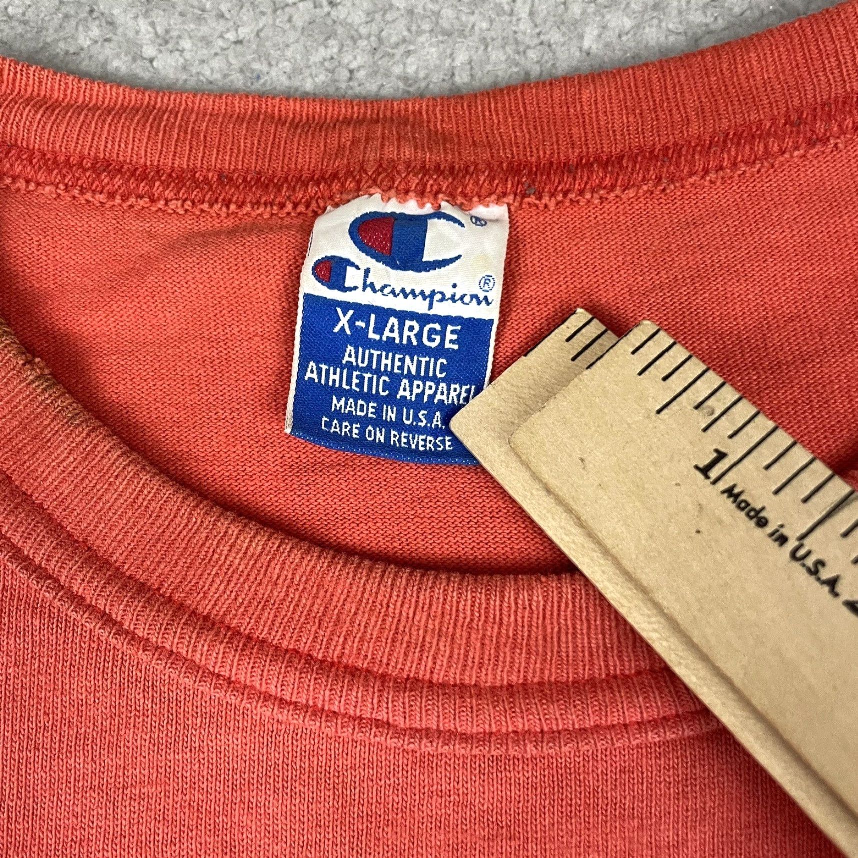 Champion VINTAGE Champion Shirt Adult XL Pink 90s Distressed Logo USA Mens T-Shirt Size US XL / EU 56 / 4 - 3 Thumbnail