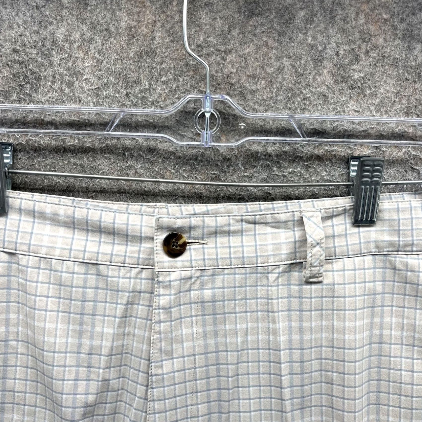 Adidas Adidas Golf Shorts Mens 38 Beige Plaid Casual Performance Lightweight AE7002 pants Size US 38 / EU 54 - 7 Thumbnail