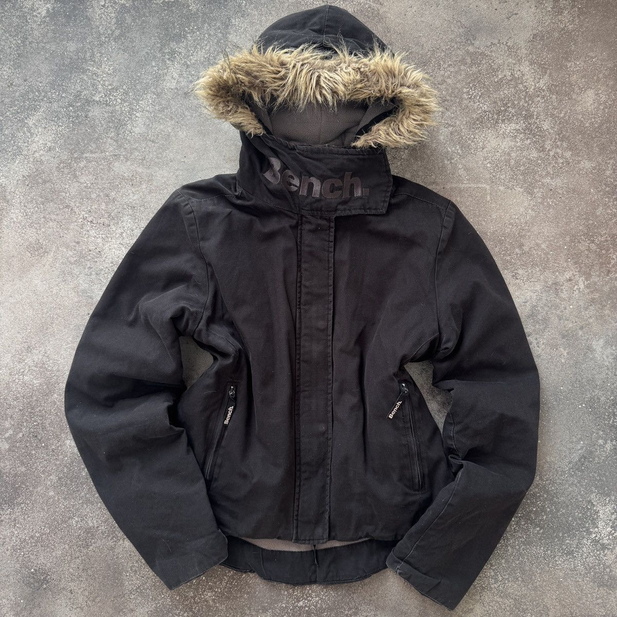 Bench Bench Y2K Vintage Gorpcore Faux Fur Winter Bomber Jacket Size L / US 10 / IT 46 - 2 Thumbnail