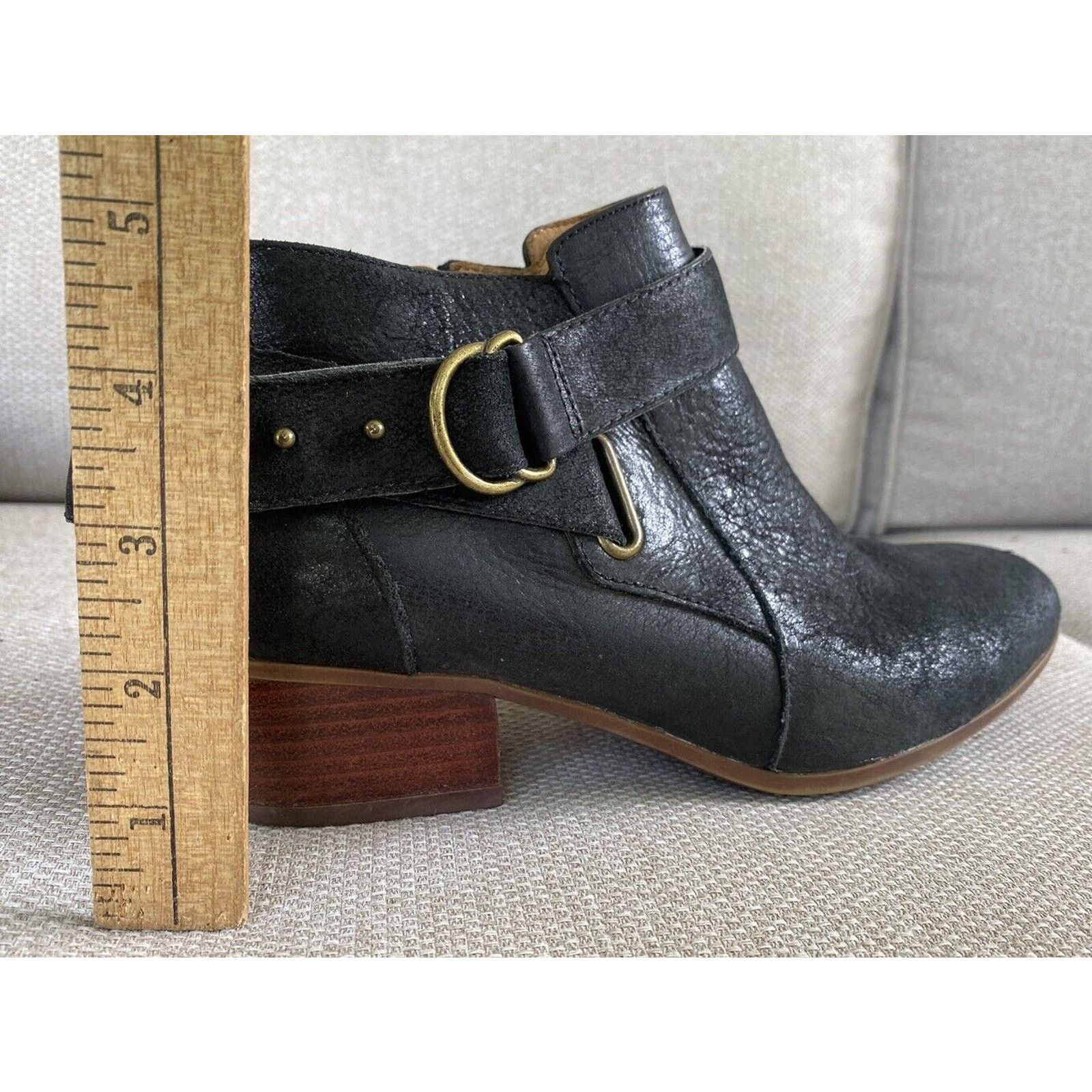 Clarks Clarks Leather Studded Block Ankle Booties Boots Women's 9 Size US 9 / IT 39 - 8 Thumbnail