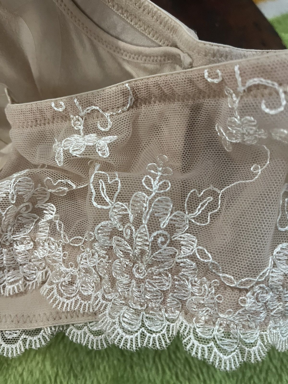 Other ABC Size 42B beige lacy clear straps bra Size ONE SIZE - 5 Thumbnail