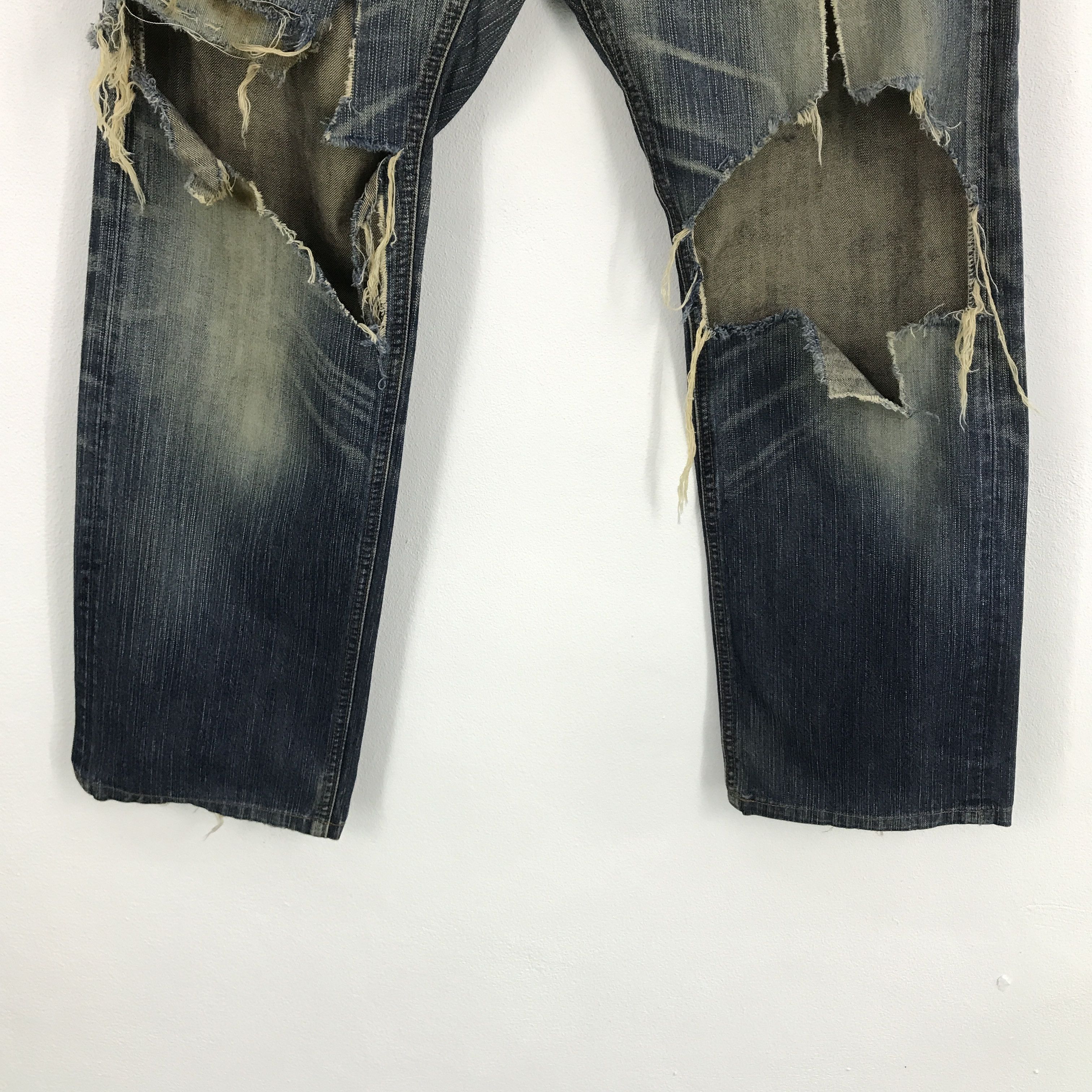 Japanese Brand edwin japan distressed jeans gothic style pants Size US 32 / EU 48 - 4 Thumbnail