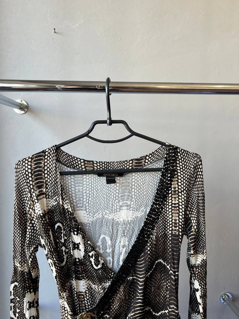 Grailed S/S 2005 ROBERTO CAVALLI RARE SNAKE PATTERN ARCHIVAL DRESS M Size M / US 6-8 / IT 42-44 - 6 Thumbnail