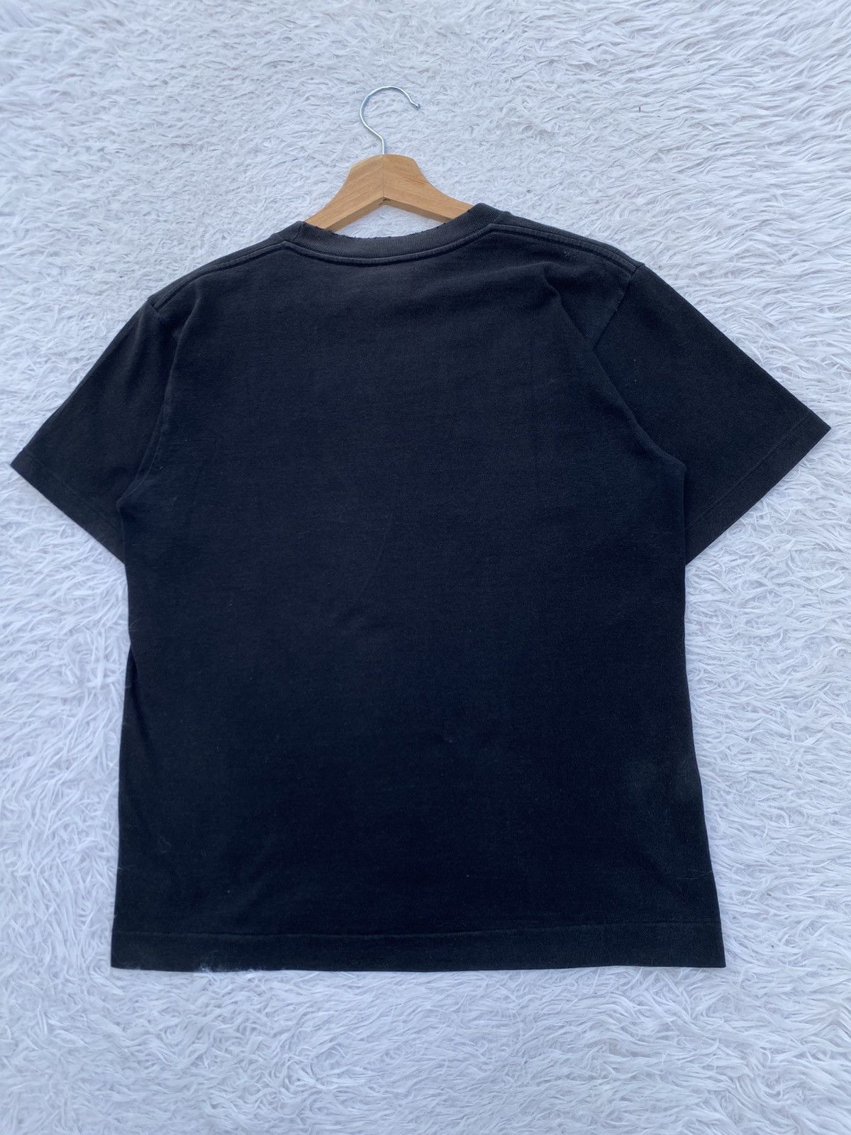 Bape Rare Vintage 2000s BAPE A Bathing Ape Rainbow Tshirt Size US S / EU 44-46 / 1 - 19 Thumbnail