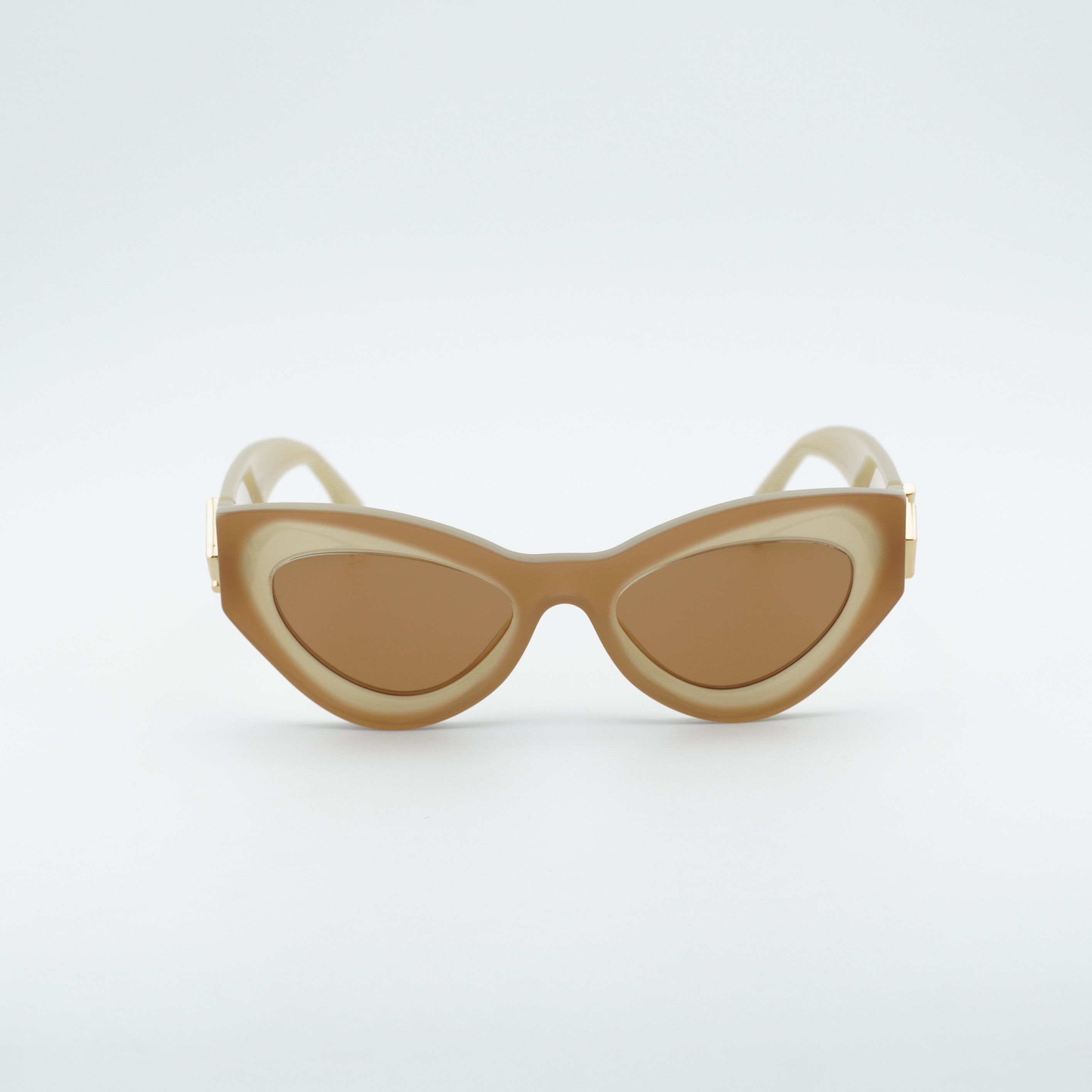 Fendi Fendi FE40146I 57E Sunglasses Beige Cat Eye Frame Size ONE SIZE - 4 Thumbnail