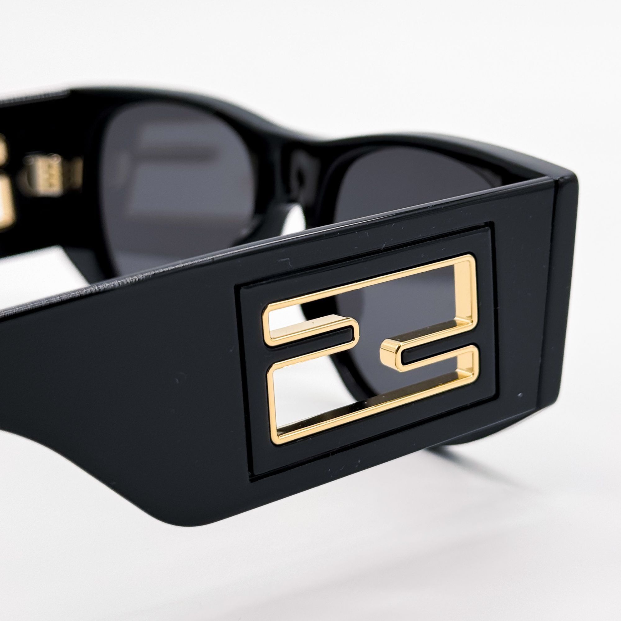 Fendi NEW FENDI FE40109I 01A SUNGLASSES BLACK WOMEN EYEWEAR Size ONE SIZE - 8 Thumbnail