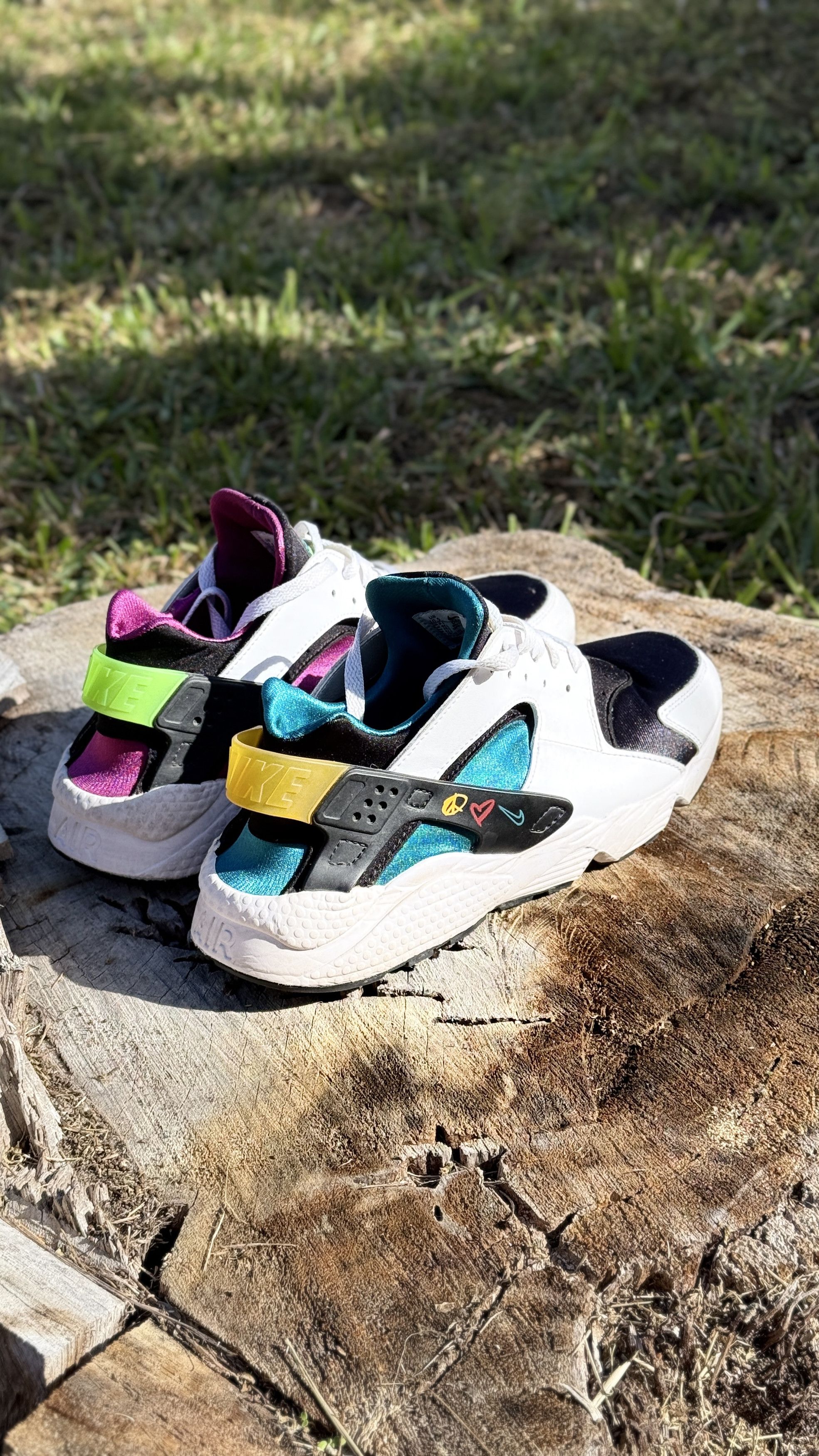 Nike Air Huarache Size US 10.5 / EU 43-44 - 3 Thumbnail
