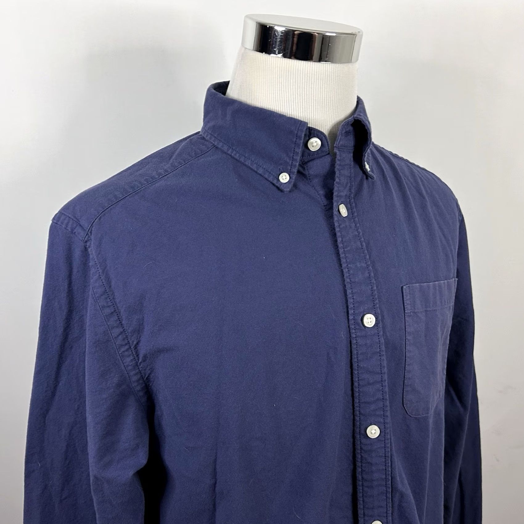 Charles Tyrwhitt Charles Tyrwhitt Large Classic Fit Oxford Shirt Pale Blue Cotton Button Down Shirt Mens L Blue Oxford Button-Down Shirt Size US L / EU 52-54 / 3 - 2 Thumbnail
