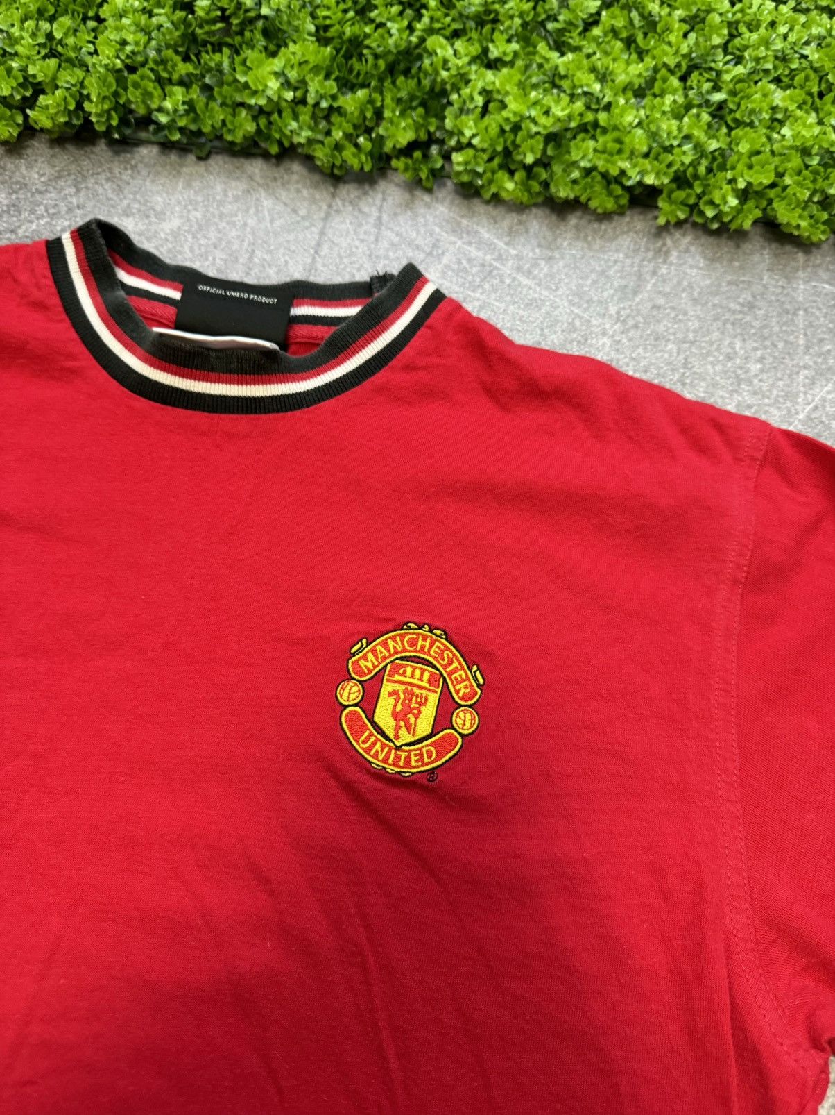 Vintage Vintage Umbro Manchester United Soccer T-Shirt 90s SHARP Size US L / EU 52-54 / 3 - 9 Thumbnail