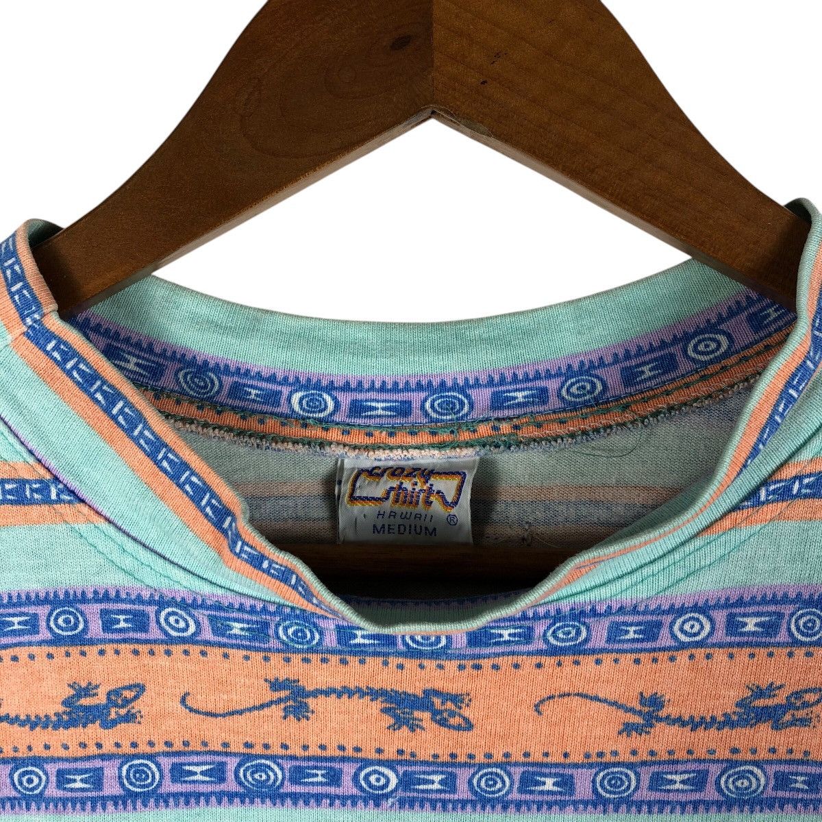 Vintage CRAZY SHIRT Maui Surf Gecko Fullprint T-Shirt Size US M / EU 48-50 / 2 - 3 Thumbnail