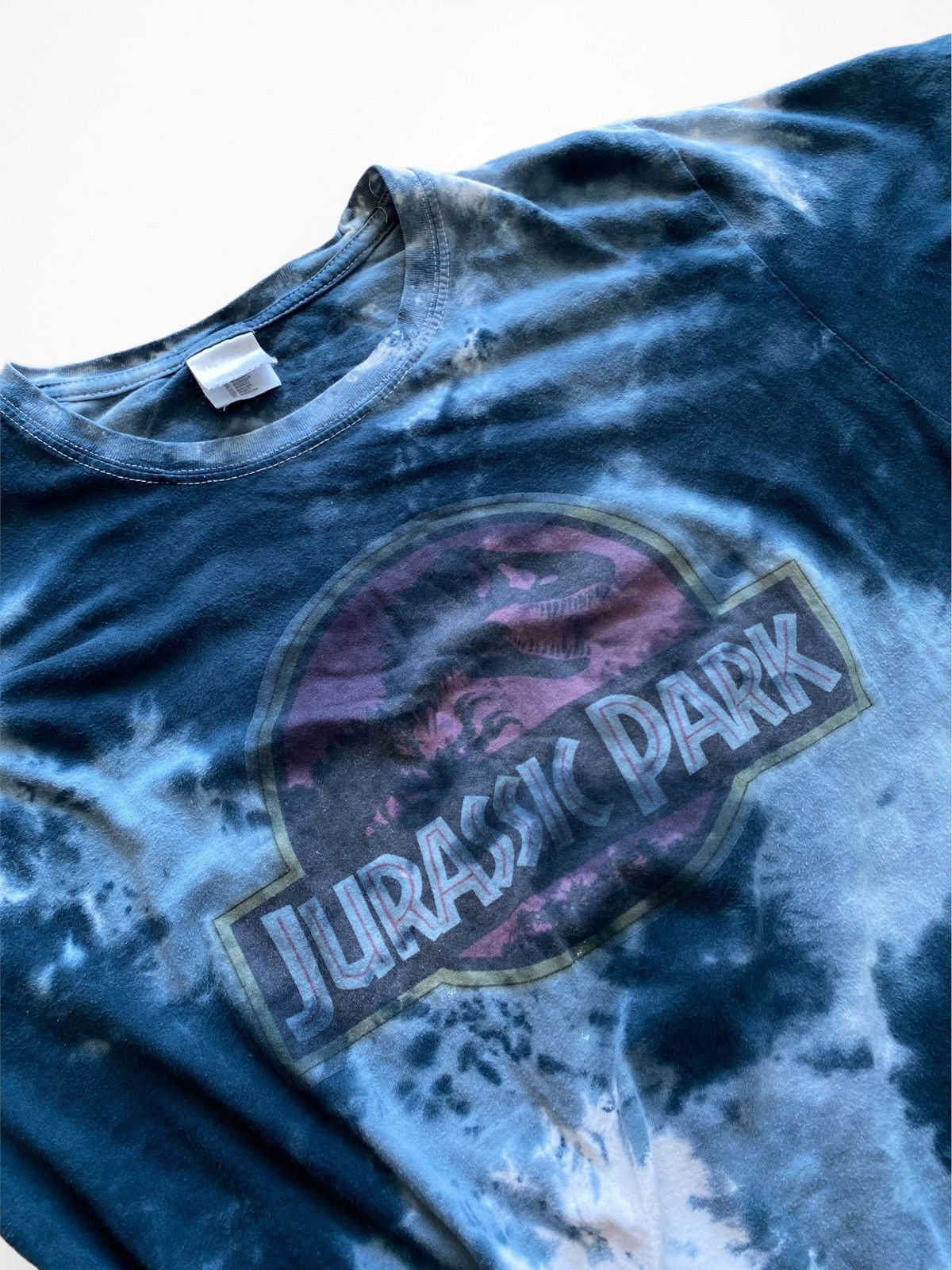 Vintage Vintage Jurassic Park logo t shirt Size US L / EU 52-54 / 3 - 5 Thumbnail