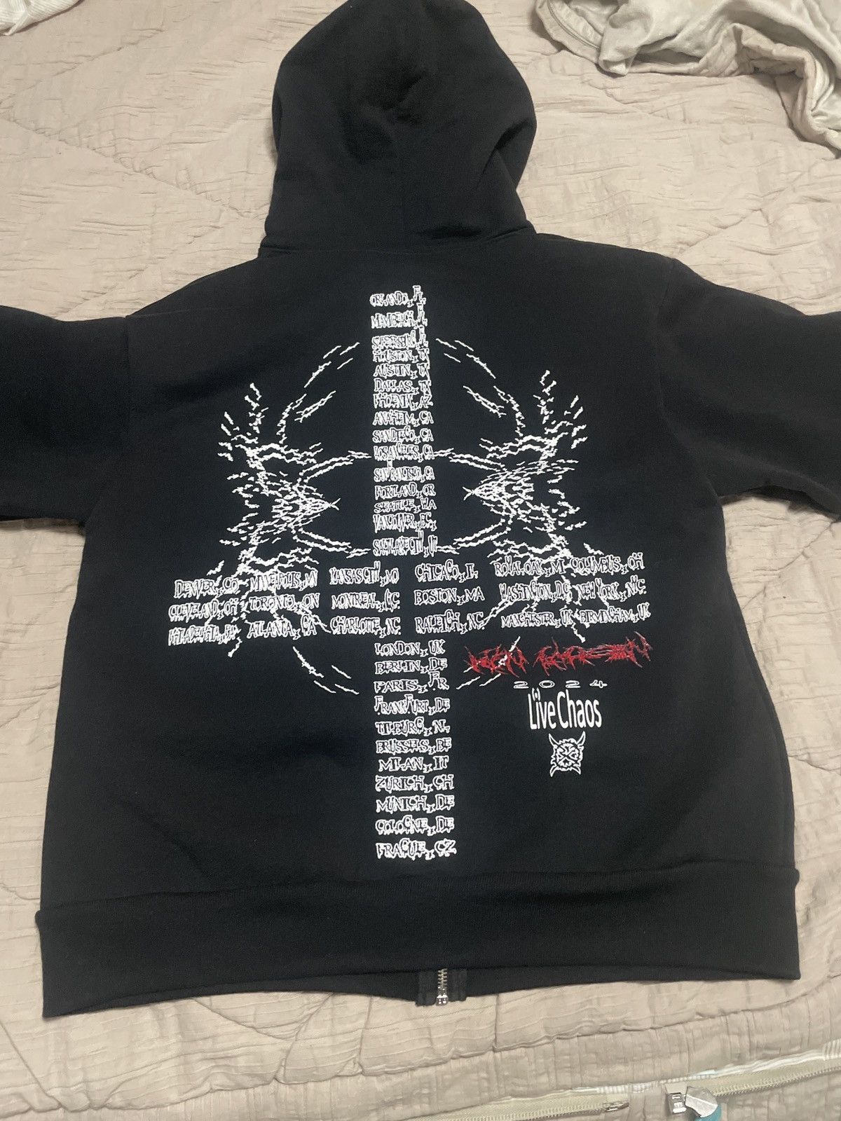 Ken Carson Ken carson a great chaos zip up *RARE* Size US XS / EU 42 / 0 - 2 Thumbnail