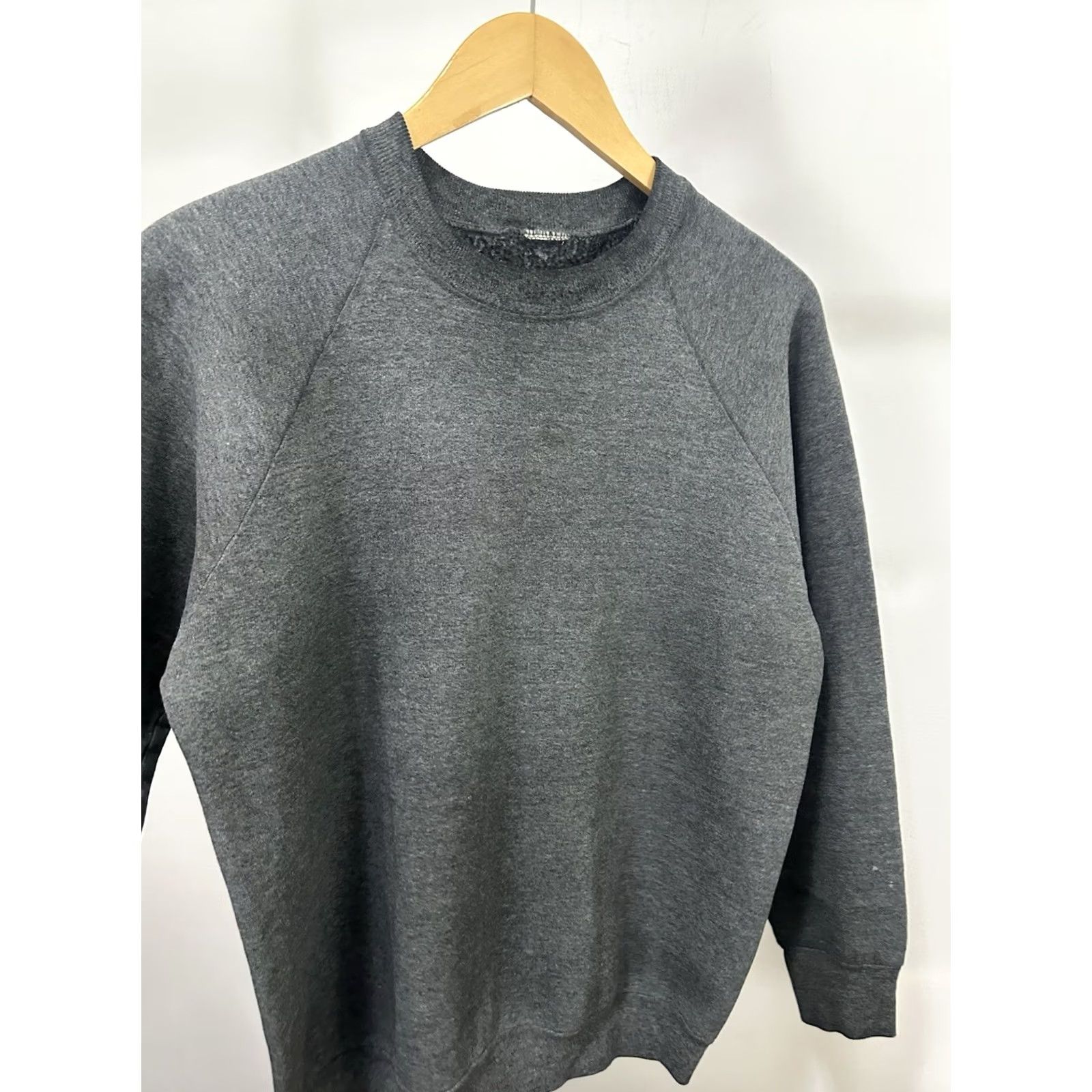 Vintage VTG Grunge Raglan Sweatshirt Size M Black Mens Crewneck Boxy Pullover Distressed Workwear 90s Style Size US M / EU 48-50 / 2 - 3 Thumbnail