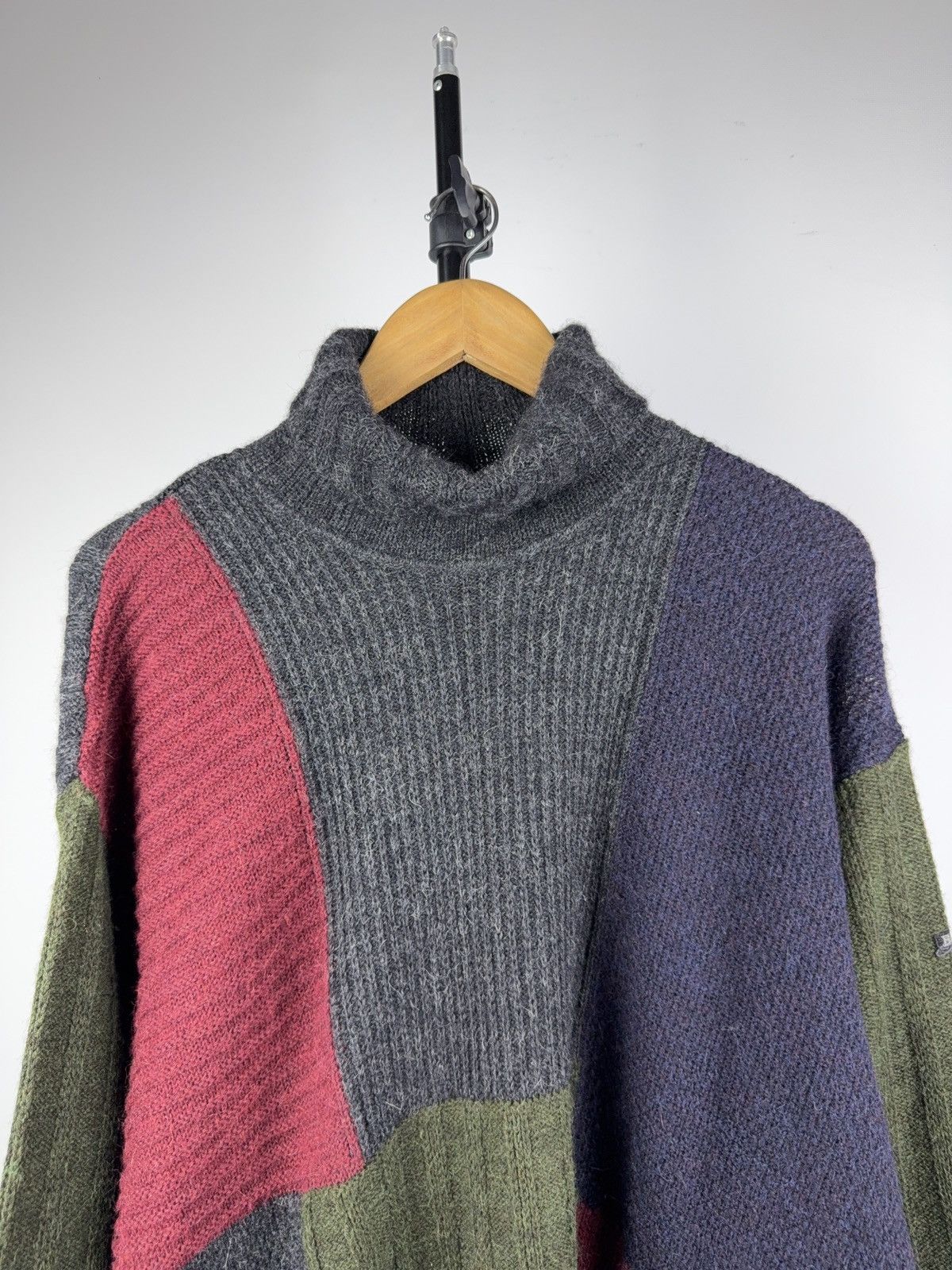 Hugo Boss Vintage 00s Luxury RARE Hugo Boss Austria Retro Sweater Size US L / EU 52-54 / 3 - 2 Thumbnail