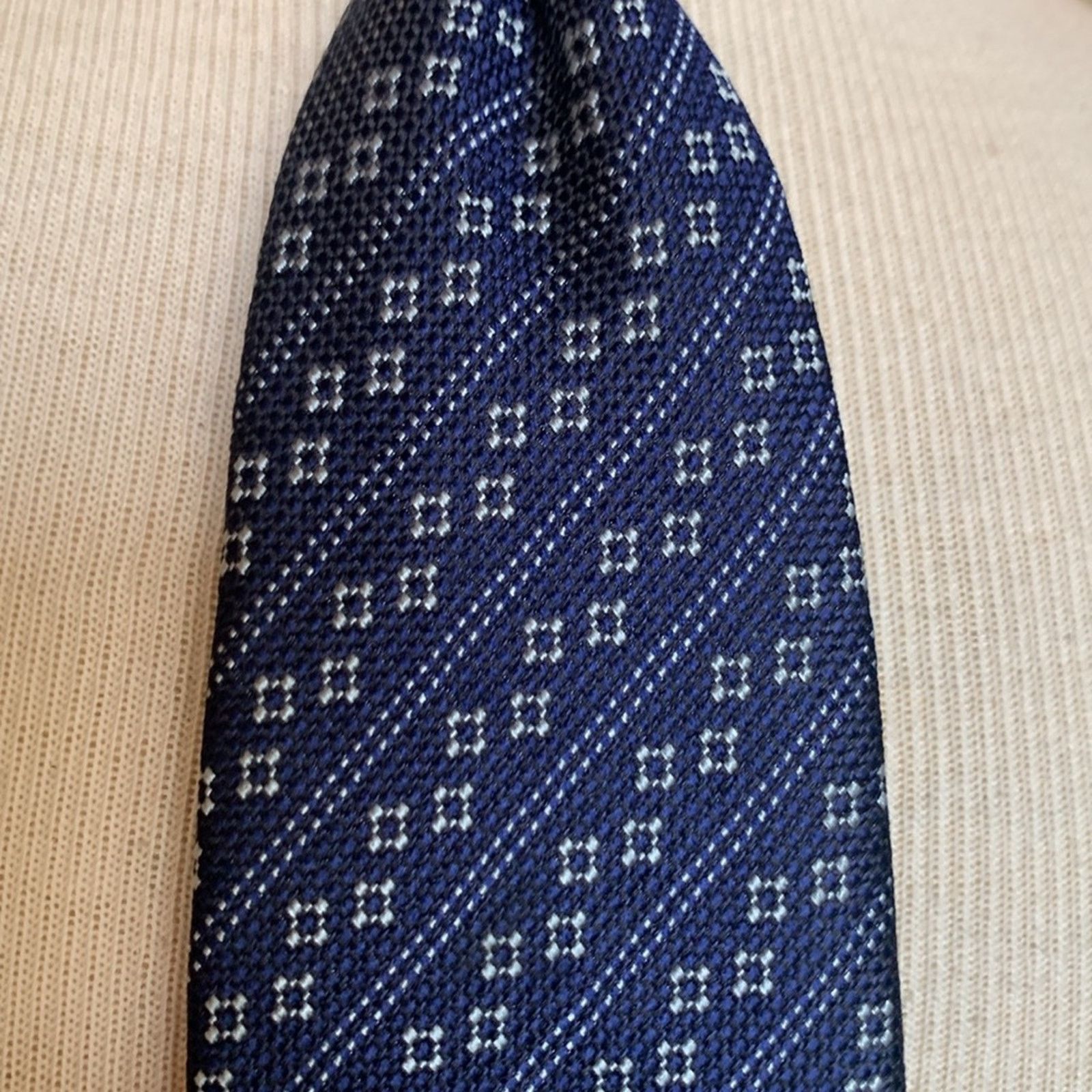Gianfranco Ferre Gianfranco Ferre Italy 100% Italian navy blue silk necktie Size ONE SIZE - 3 Thumbnail