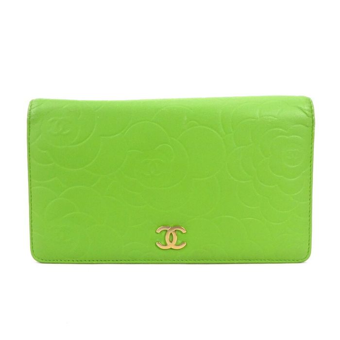 Chanel Matelasse Camellia Trifold Wallet Compact Wallet Tri-Fold Wallet