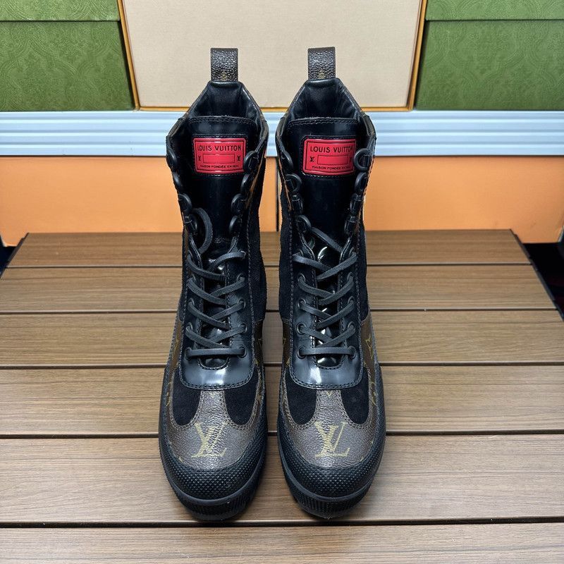 Louis Vuitton Louis Vuitton Stylish Comfortable Black Ankle Boots -2508 Size US 4 / IT 34 - 1 Thumbnail
