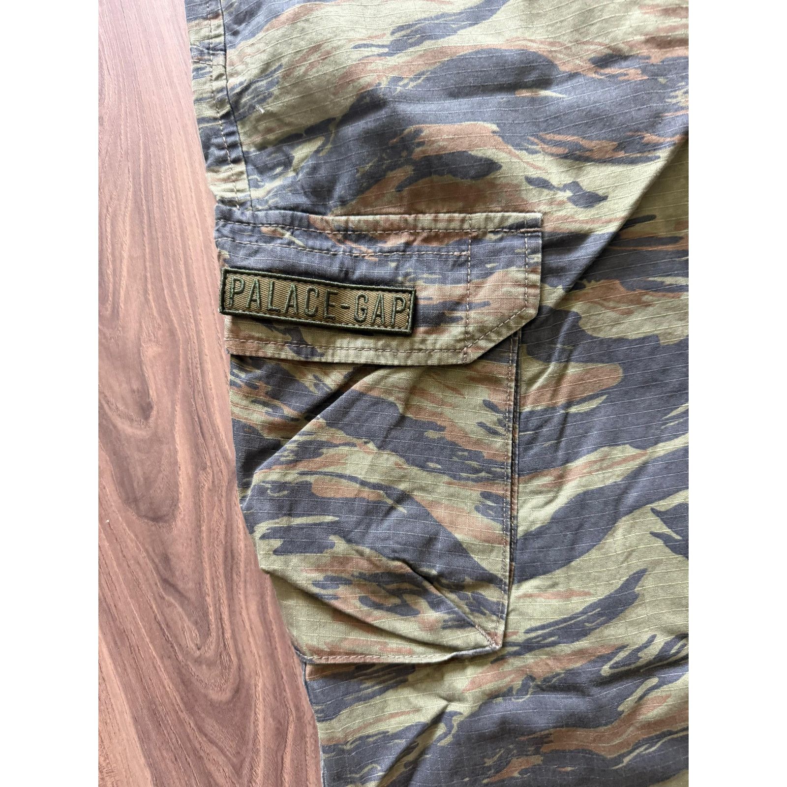 Gap Palace x Gap Cargo Pants Camo Tiger NWT Size US 30 / EU 46 - 5 Thumbnail
