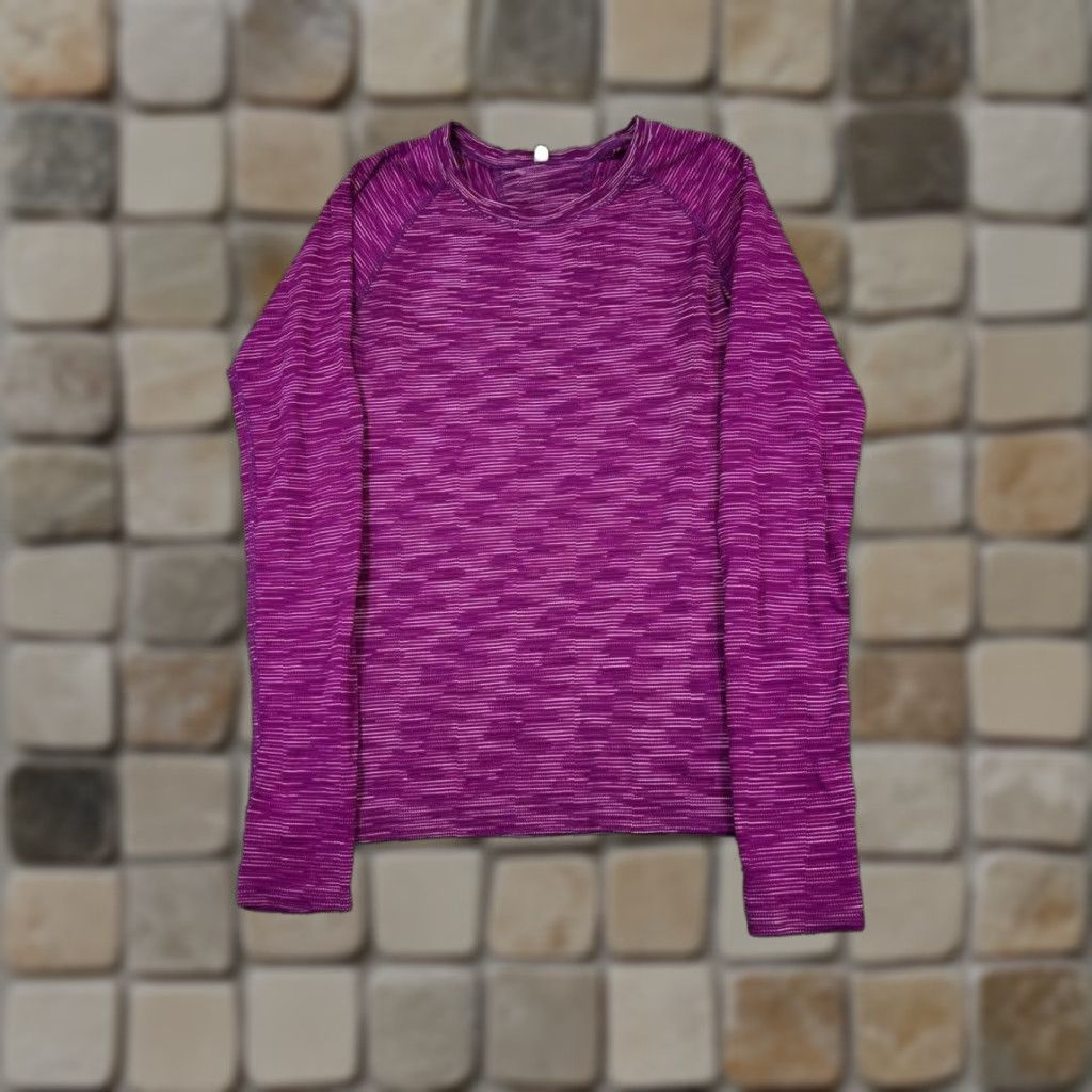 Athleta Athleta Shirt Womens Small Purple Running Pullover Size S / US 4 / IT 40 - 1 Thumbnail