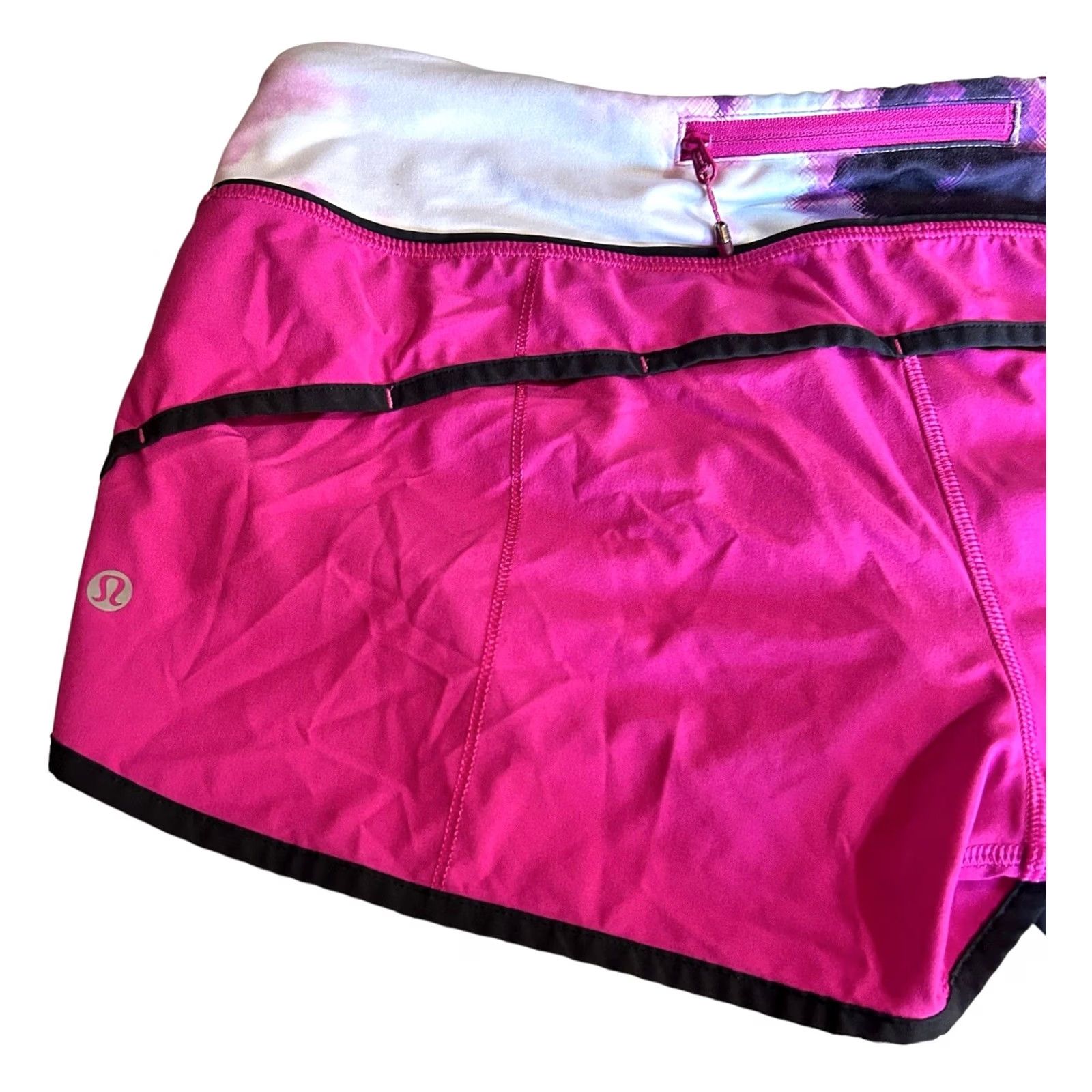 Lululemon Lululemon Shorts Womens Regular Size 8 Pink Black Speed Up Raspberry Blooming Pixie Activewear Gym Running Training Size 28" / US 6 / IT 42 - 7 Thumbnail