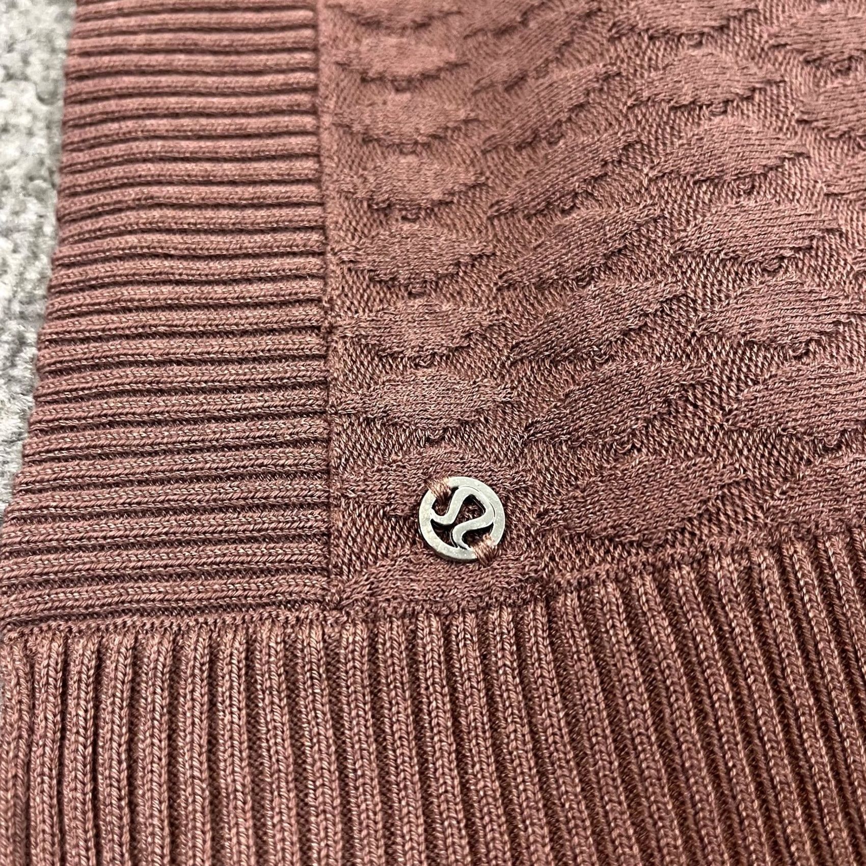 Lululemon LULULEMON Divinity Poncho Dusty Pink ONE SIZE Soft Cashmere Blend OS Sweater Women Knitting Ribbed Knit Casual Travel Size ONE SIZE - 3 Thumbnail