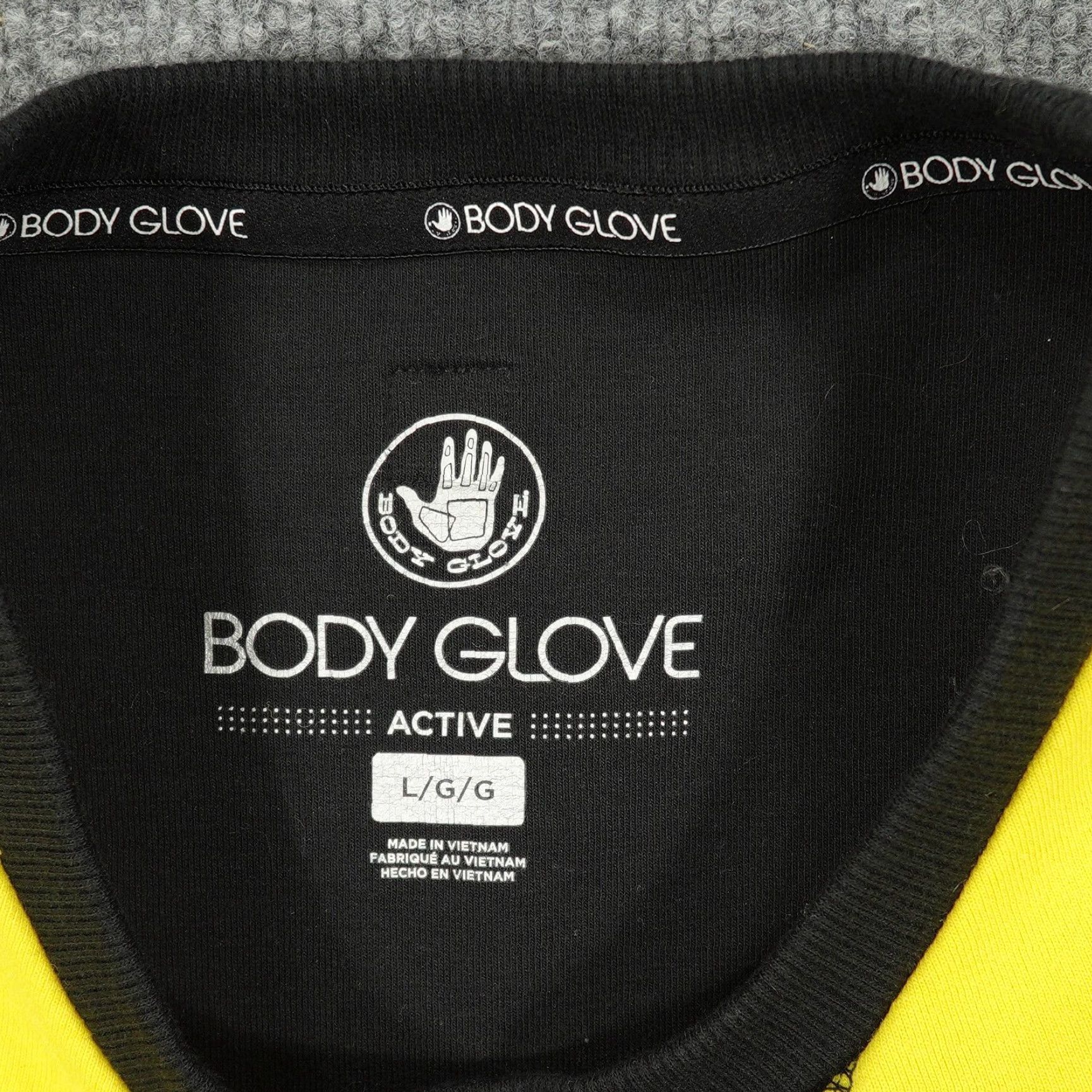 Body Glove VINTAGE Body Glove Sweatshirt Mens L Yellow Black Crewneck Raglan Active Pullover Size US L / EU 52-54 / 3 - 4 Thumbnail
