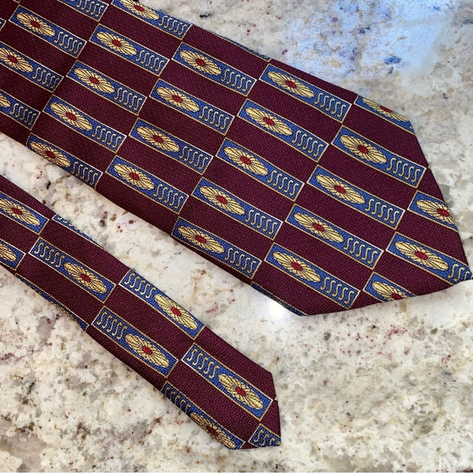 Dior Christian Dior Vintage 100% Silk Art Deco Print Tie Burgundy Size ONE SIZE - 4 Thumbnail
