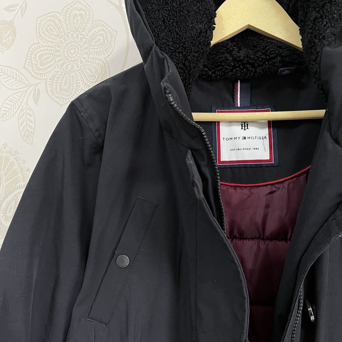Tommy Hilfiger Tommy Hilfiger Puffer Hoodie Long Jacket Size US XL / EU 56 / 4 - 5 Thumbnail