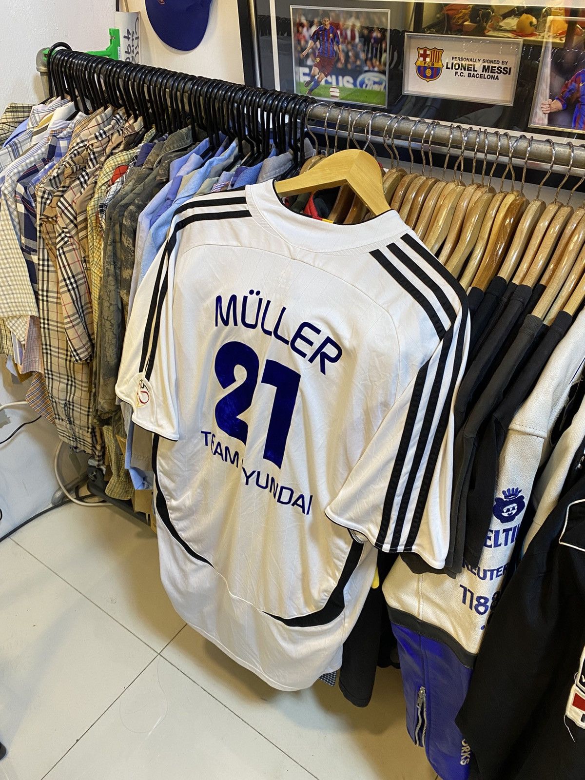 Adidas Adidas Germany National Football Team Home Kit MULLER 21 Size US L / EU 52-54 / 3 - 1 Thumbnail