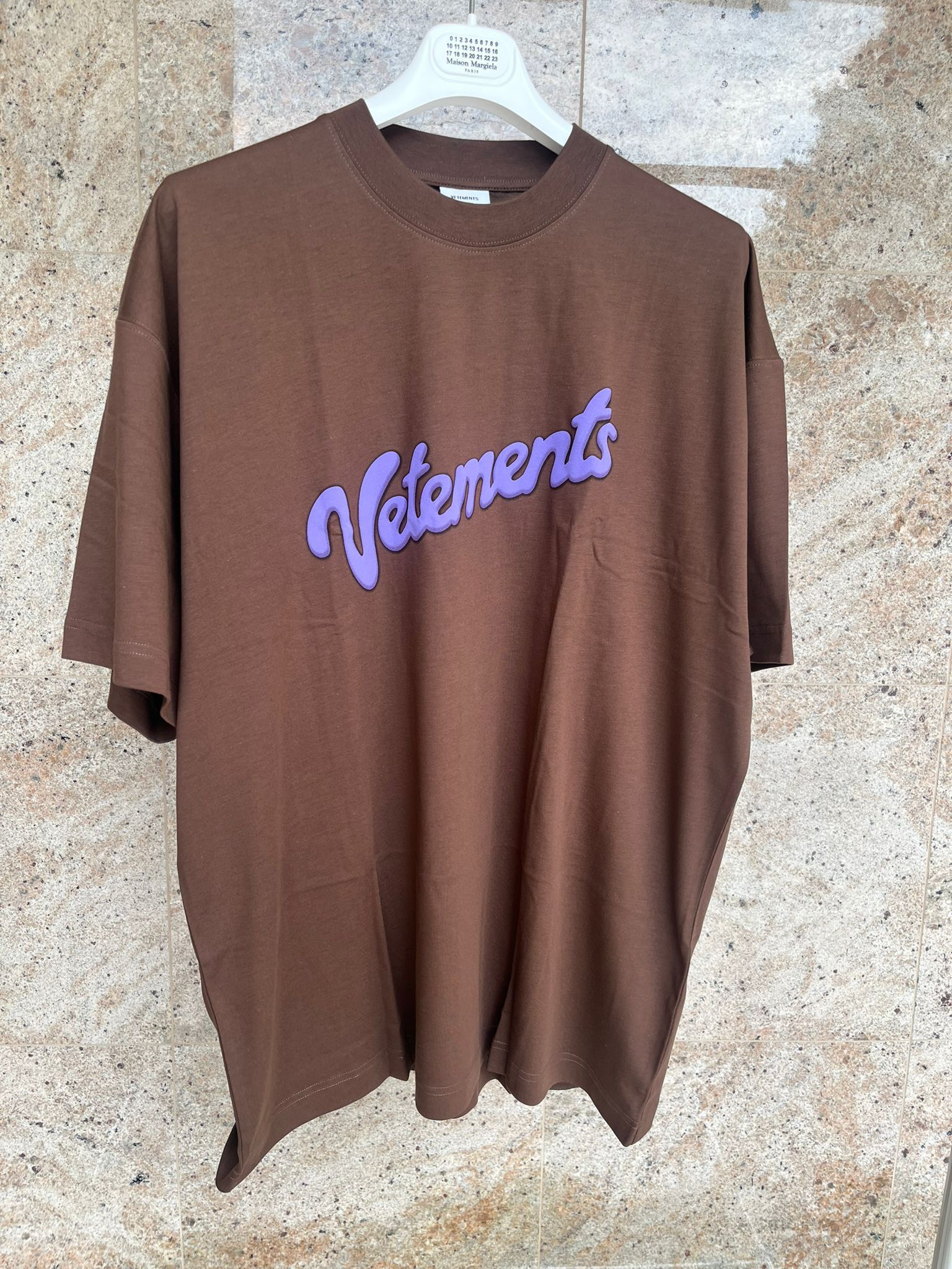 Vetements Sweet Logo T-Shirt SS in Chocolate Size US M / EU 48-50 / 2 - 3 Thumbnail