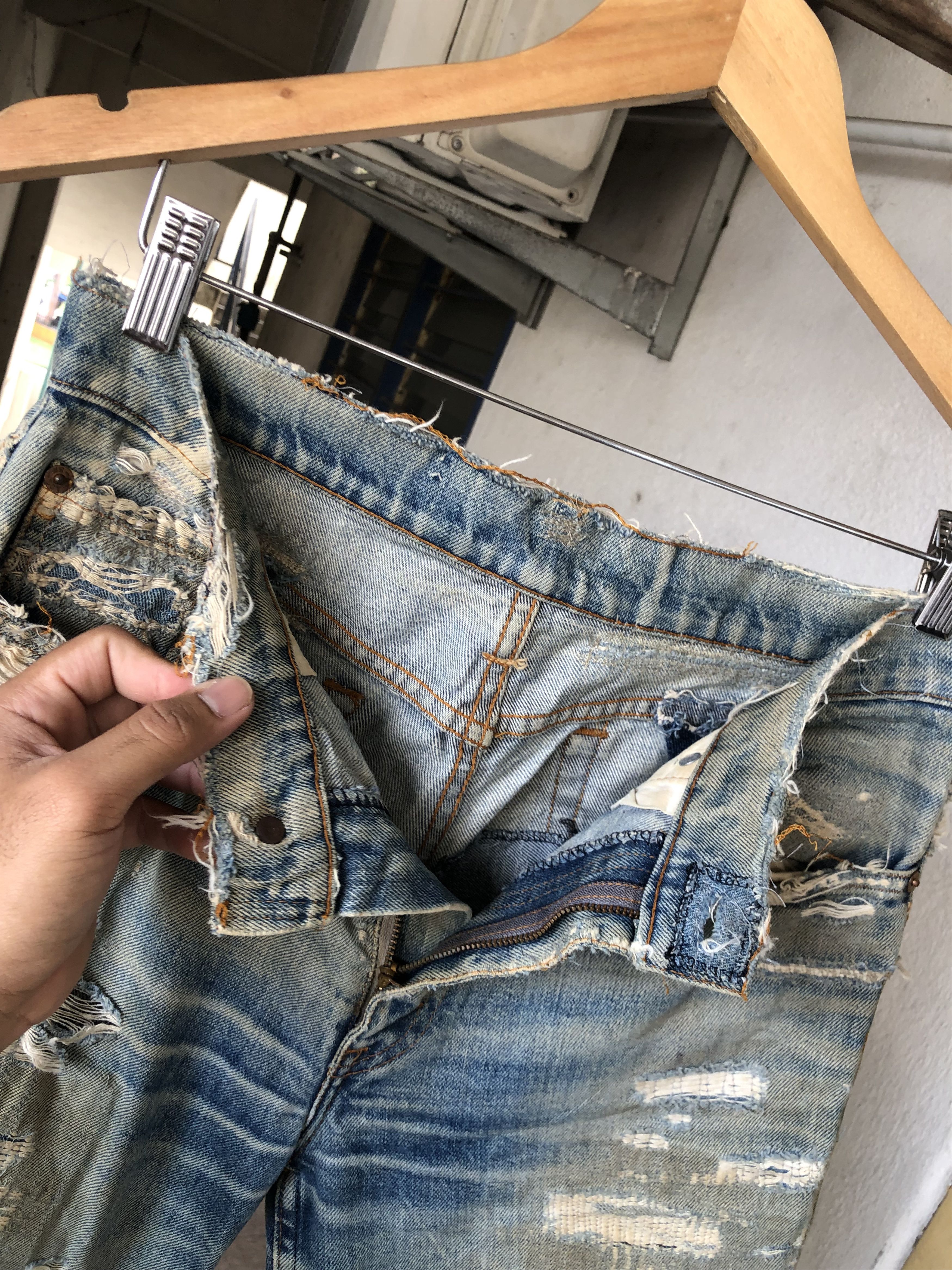 Levi's Vintage 90s Levis Distressed Denim Flare Pants Size US 29 - 12 Thumbnail