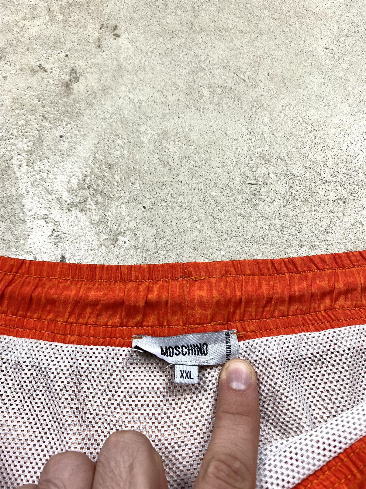 Moschino Vintage Moschino Monogram Shorts Luxury Hype Size US 38 / EU 54 - 7 Thumbnail
