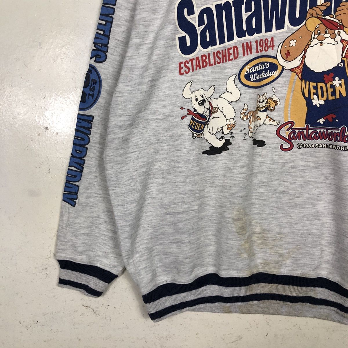 Japanese Brand 📌Vintage Sweatshirt Crewneck Santaworld Big Logo Cartoon Size US L / EU 52-54 / 3 - 6 Thumbnail